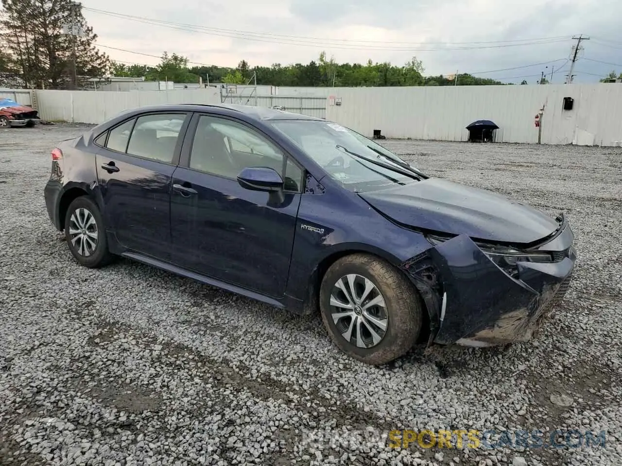 4 fotografías del automóvil dañado JTDEBRBE9LJ003619 TOYOTA COROLLA 2020