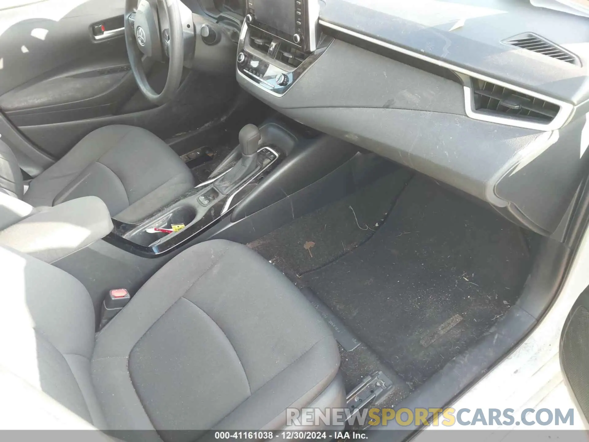 5 fotografías del automóvil dañado JTDEBRBE9LJ005841 TOYOTA COROLLA 2020