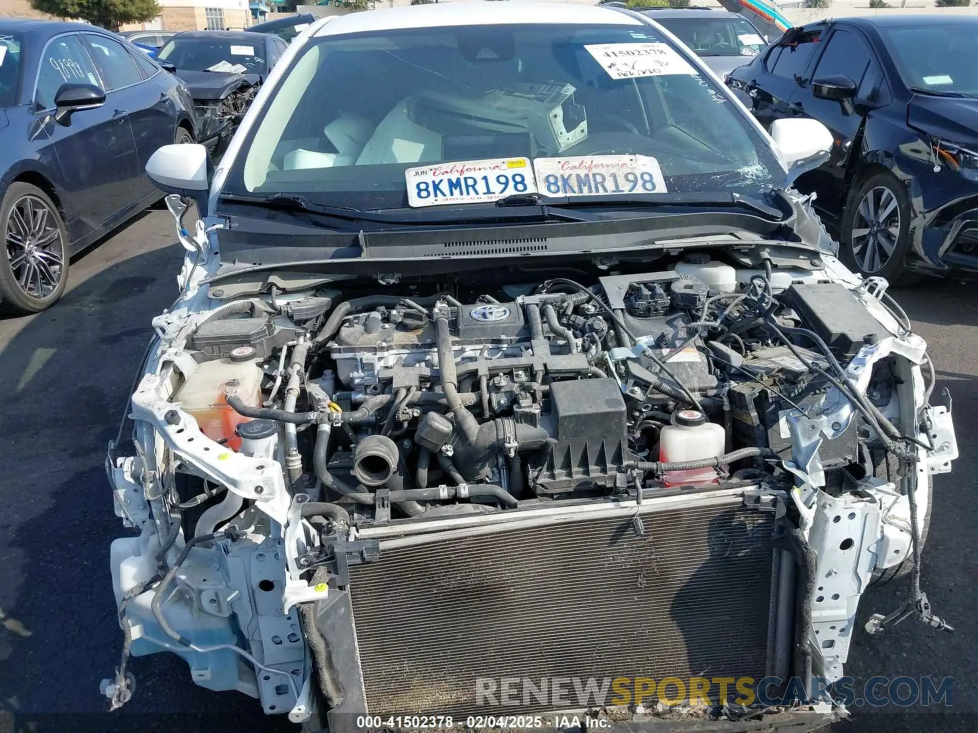 13 fotografías del automóvil dañado JTDEBRBE9LJ006424 TOYOTA COROLLA 2020