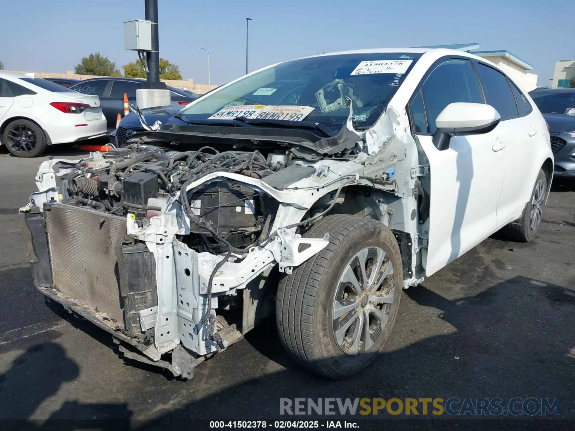 2 fotografías del automóvil dañado JTDEBRBE9LJ006424 TOYOTA COROLLA 2020