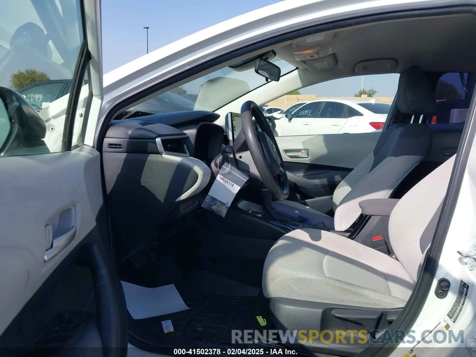 5 fotografías del automóvil dañado JTDEBRBE9LJ006424 TOYOTA COROLLA 2020