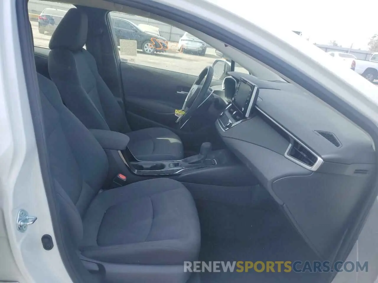 5 fotografías del automóvil dañado JTDEBRBE9LJ006679 TOYOTA COROLLA 2020