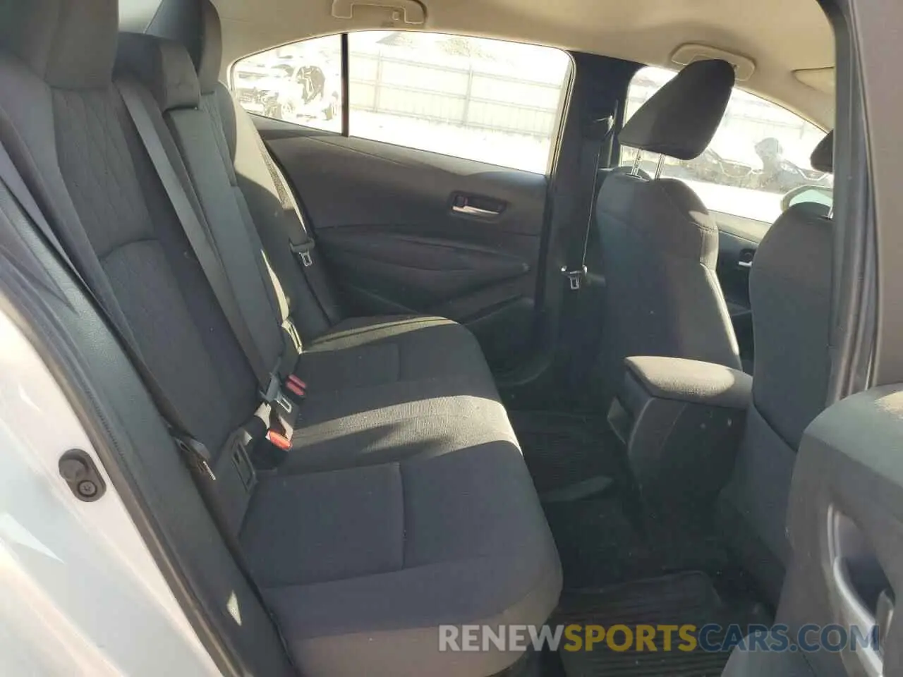 10 fotografías del automóvil dañado JTDEBRBE9LJ010005 TOYOTA COROLLA 2020