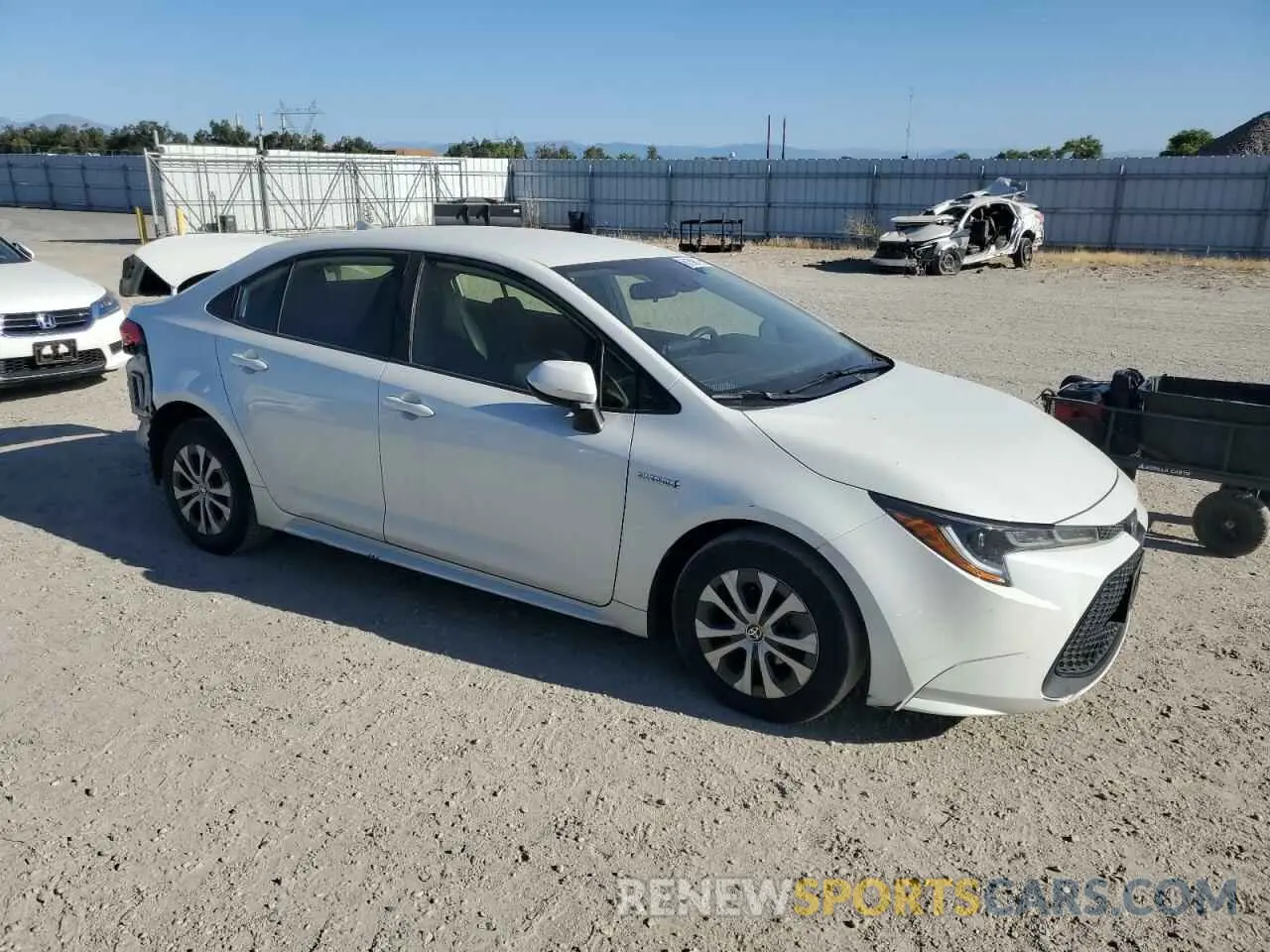 4 fotografías del automóvil dañado JTDEBRBE9LJ010005 TOYOTA COROLLA 2020
