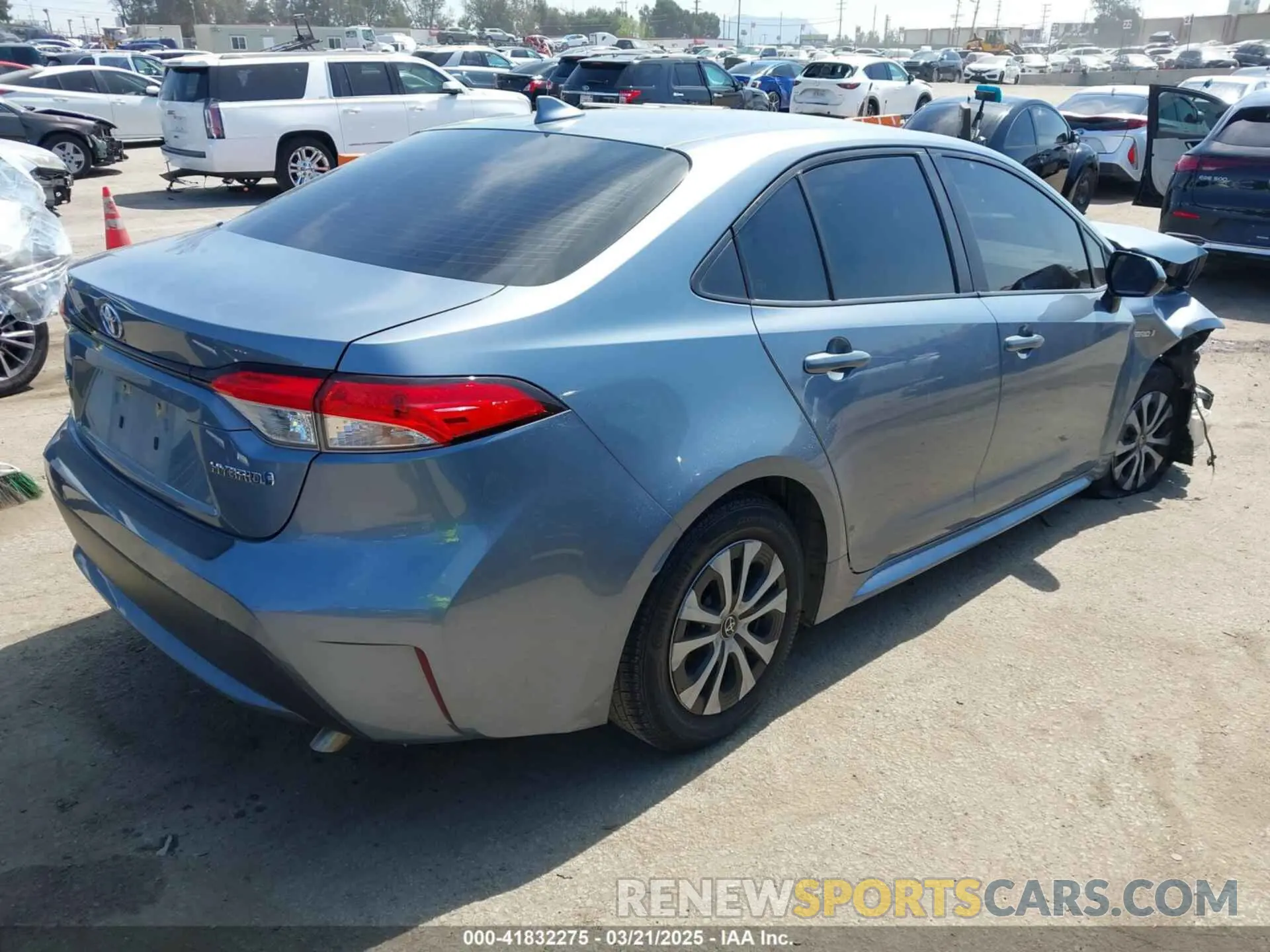 4 fotografías del automóvil dañado JTDEBRBE9LJ011672 TOYOTA COROLLA 2020
