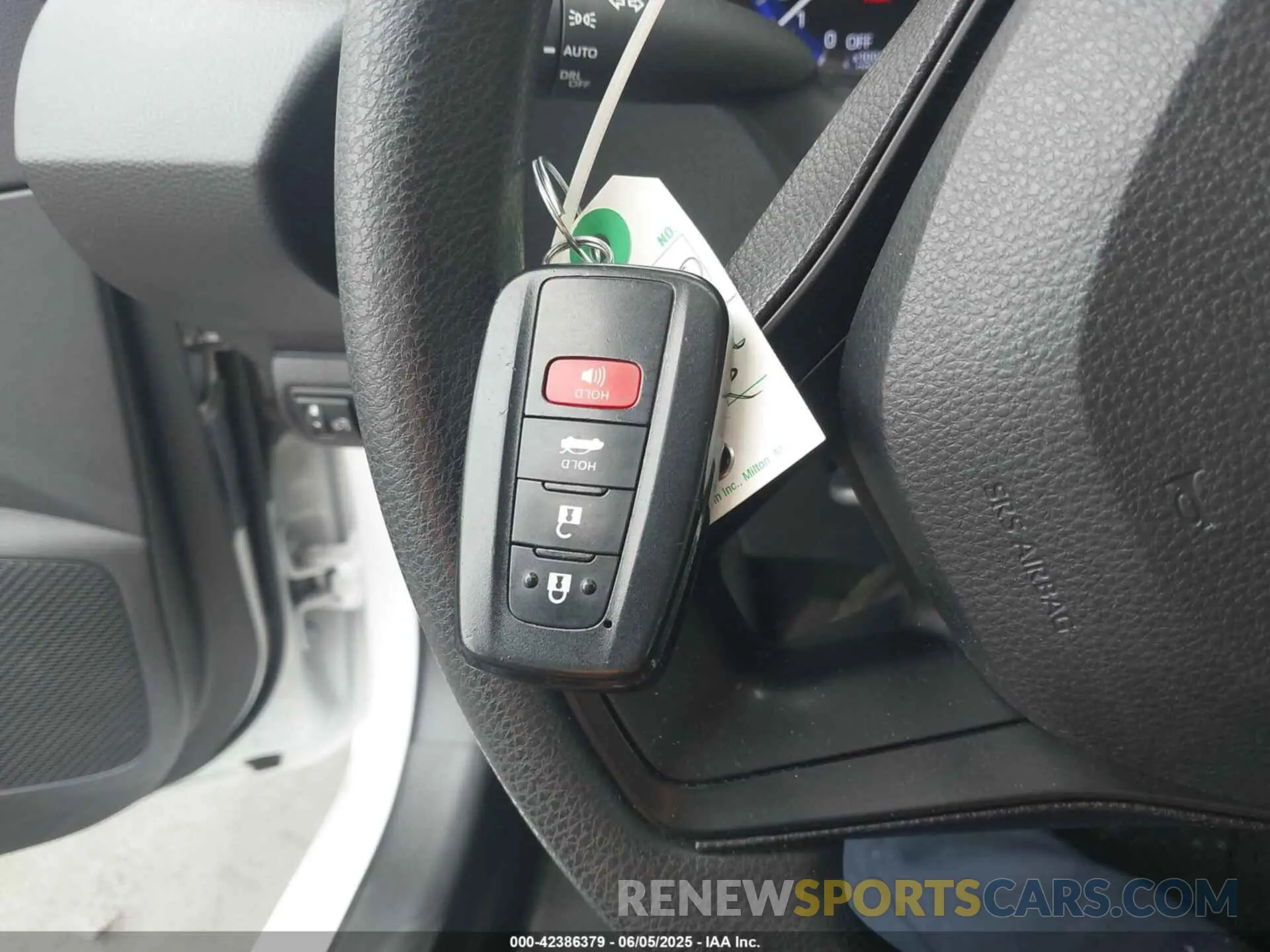 11 fotografías del automóvil dañado JTDEBRBE9LJ014457 TOYOTA COROLLA 2020