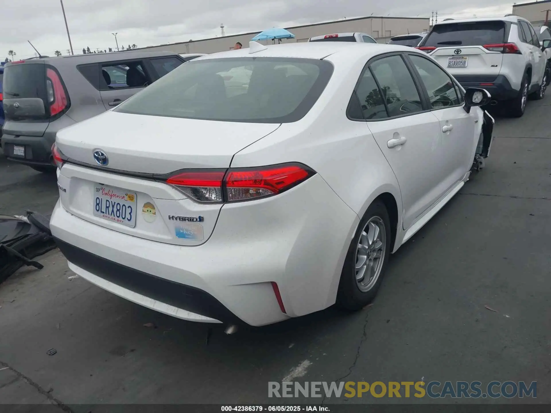4 fotografías del automóvil dañado JTDEBRBE9LJ014457 TOYOTA COROLLA 2020