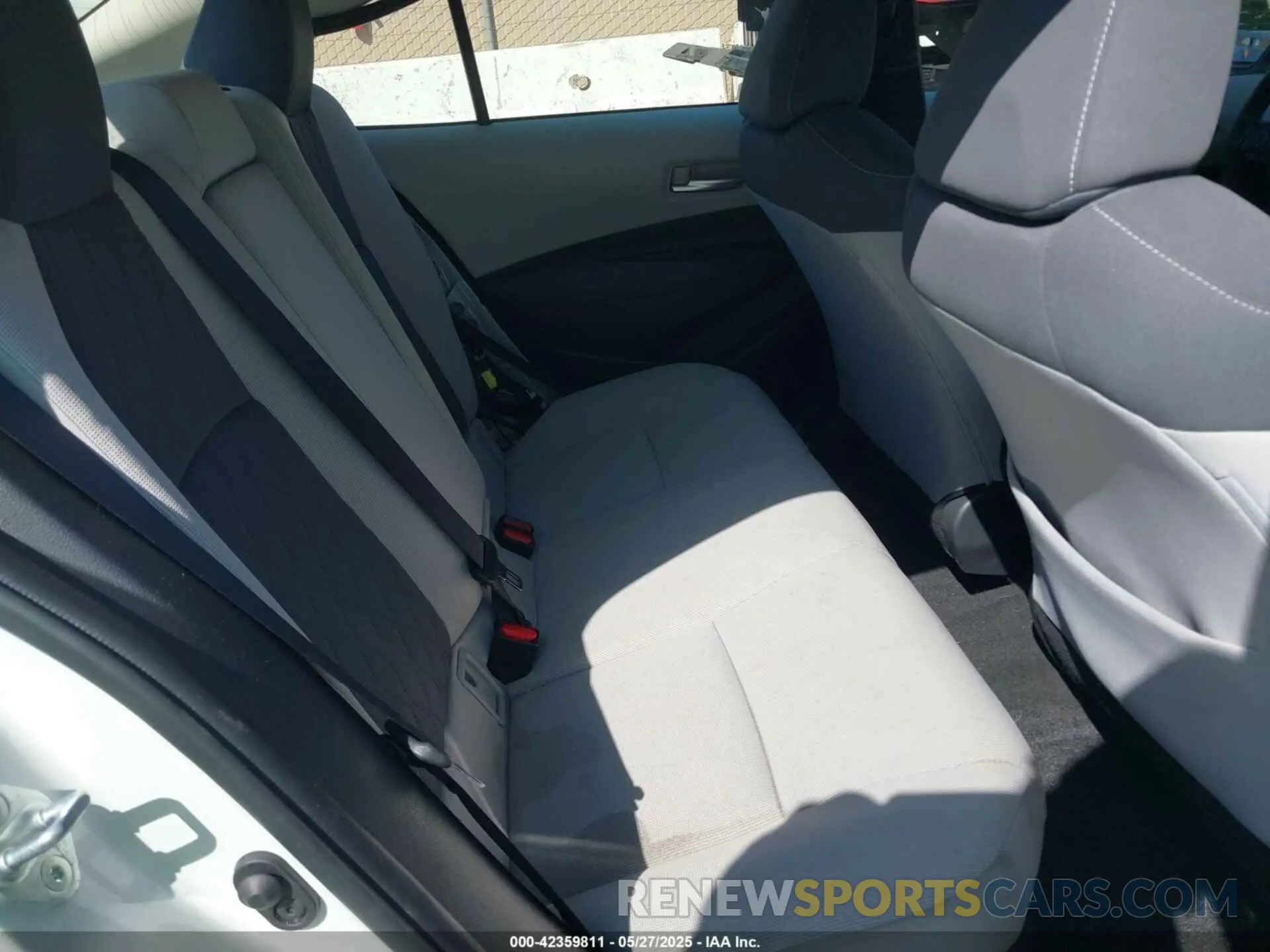 8 fotografías del automóvil dañado JTDEBRBE9LJ015060 TOYOTA COROLLA 2020