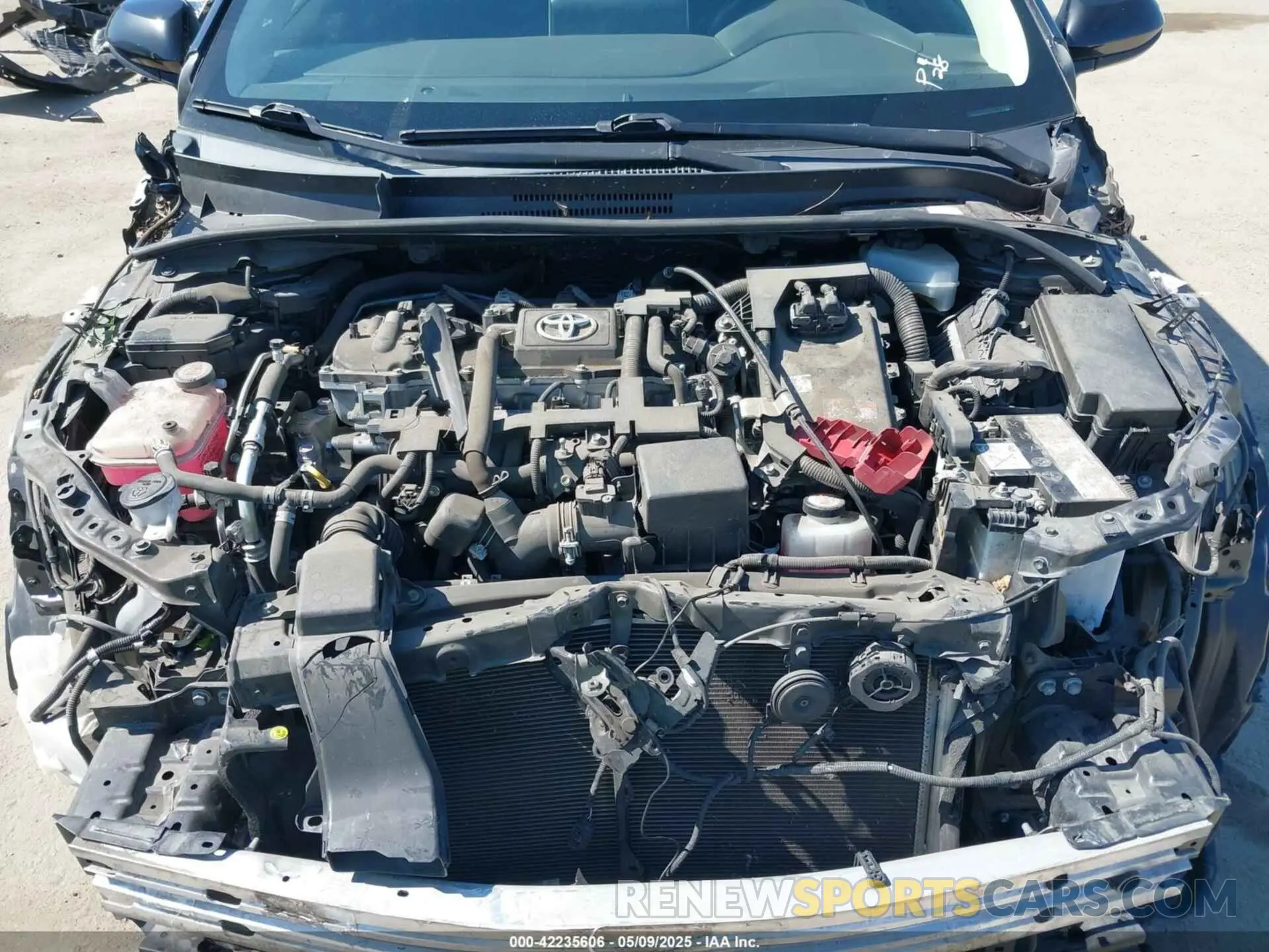 10 fotografías del automóvil dañado JTDEBRBE9LJ023224 TOYOTA COROLLA 2020