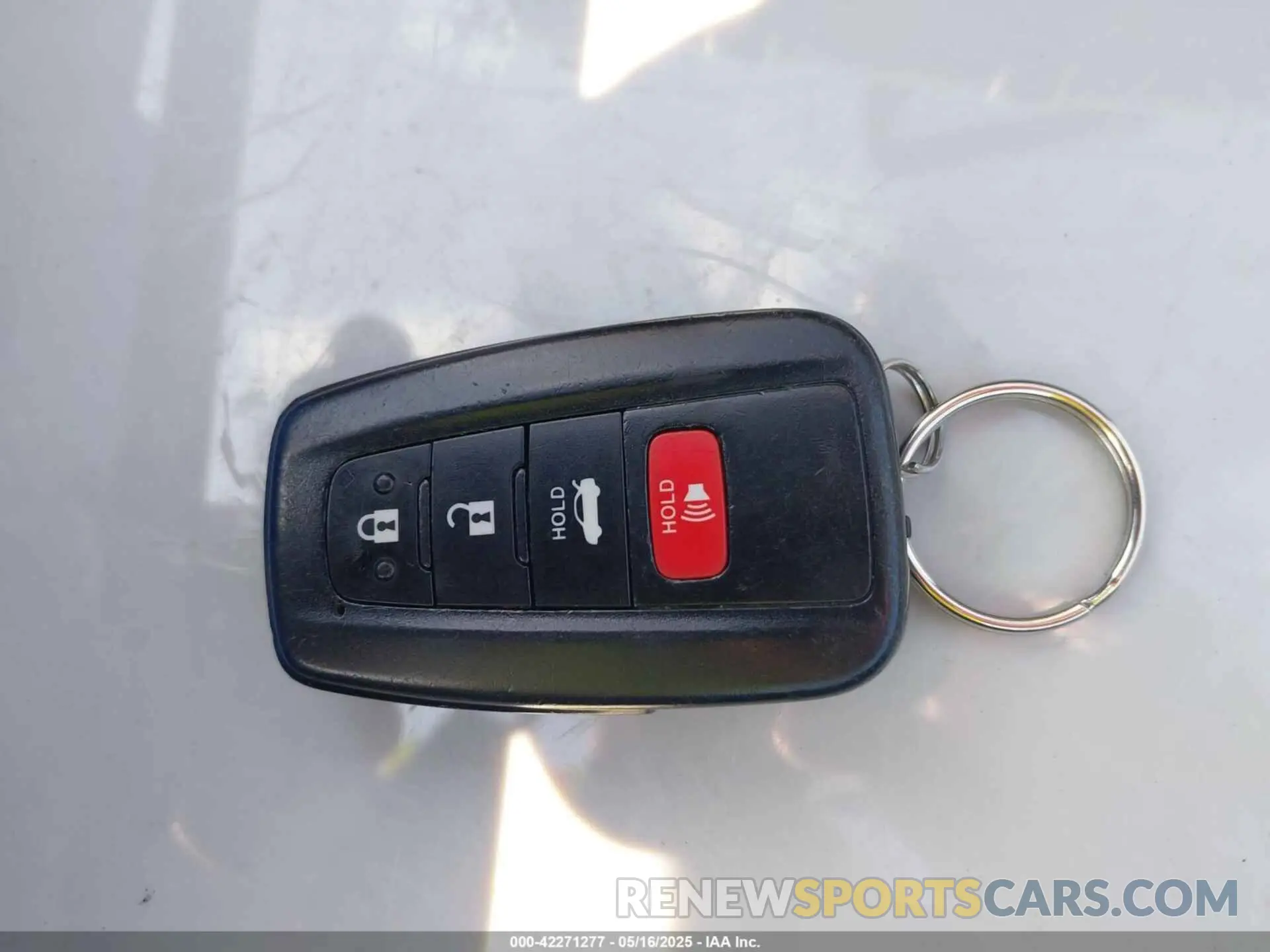 11 fotografías del automóvil dañado JTDEBRBE9LJ028245 TOYOTA COROLLA 2020