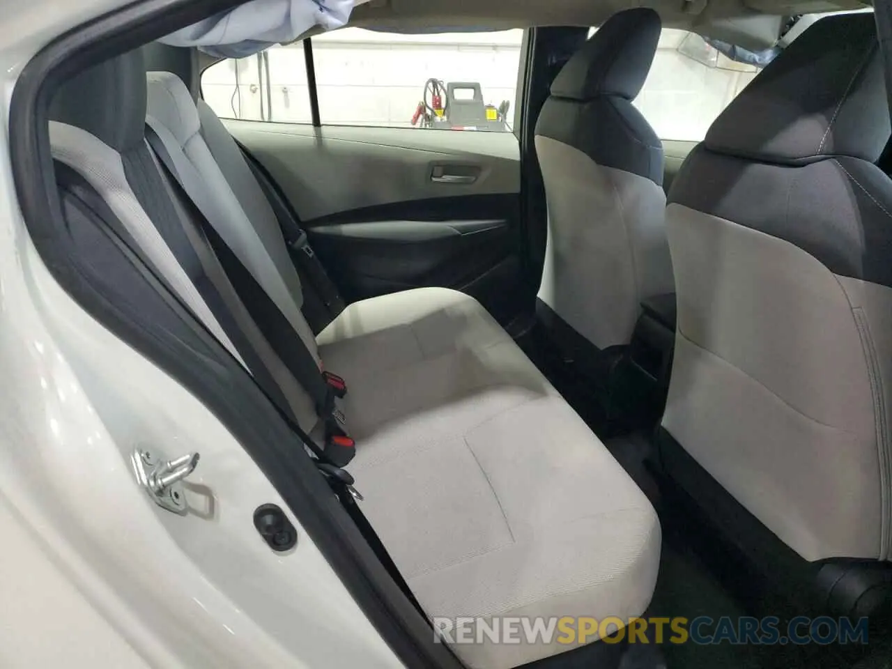 11 fotografías del automóvil dañado JTDEBRBEXLJ005900 TOYOTA COROLLA 2020