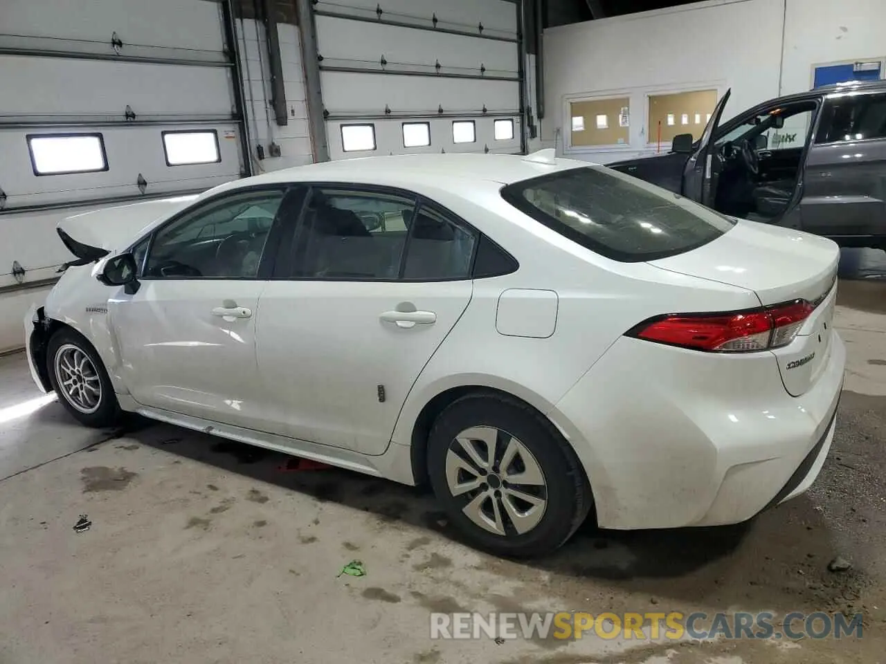 2 fotografías del automóvil dañado JTDEBRBEXLJ005900 TOYOTA COROLLA 2020