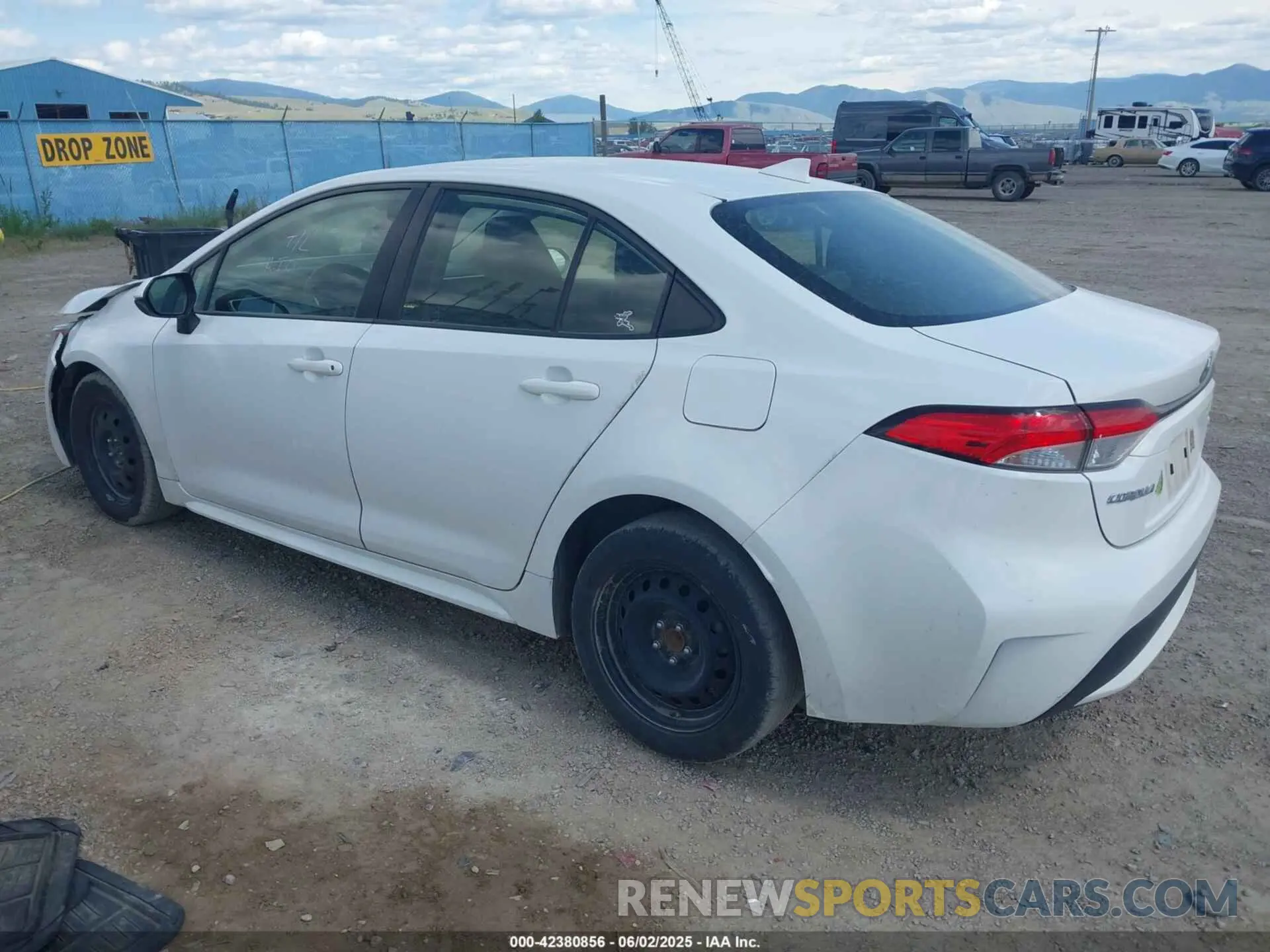3 fotografías del automóvil dañado JTDEPRAE0LJ019713 TOYOTA COROLLA 2020