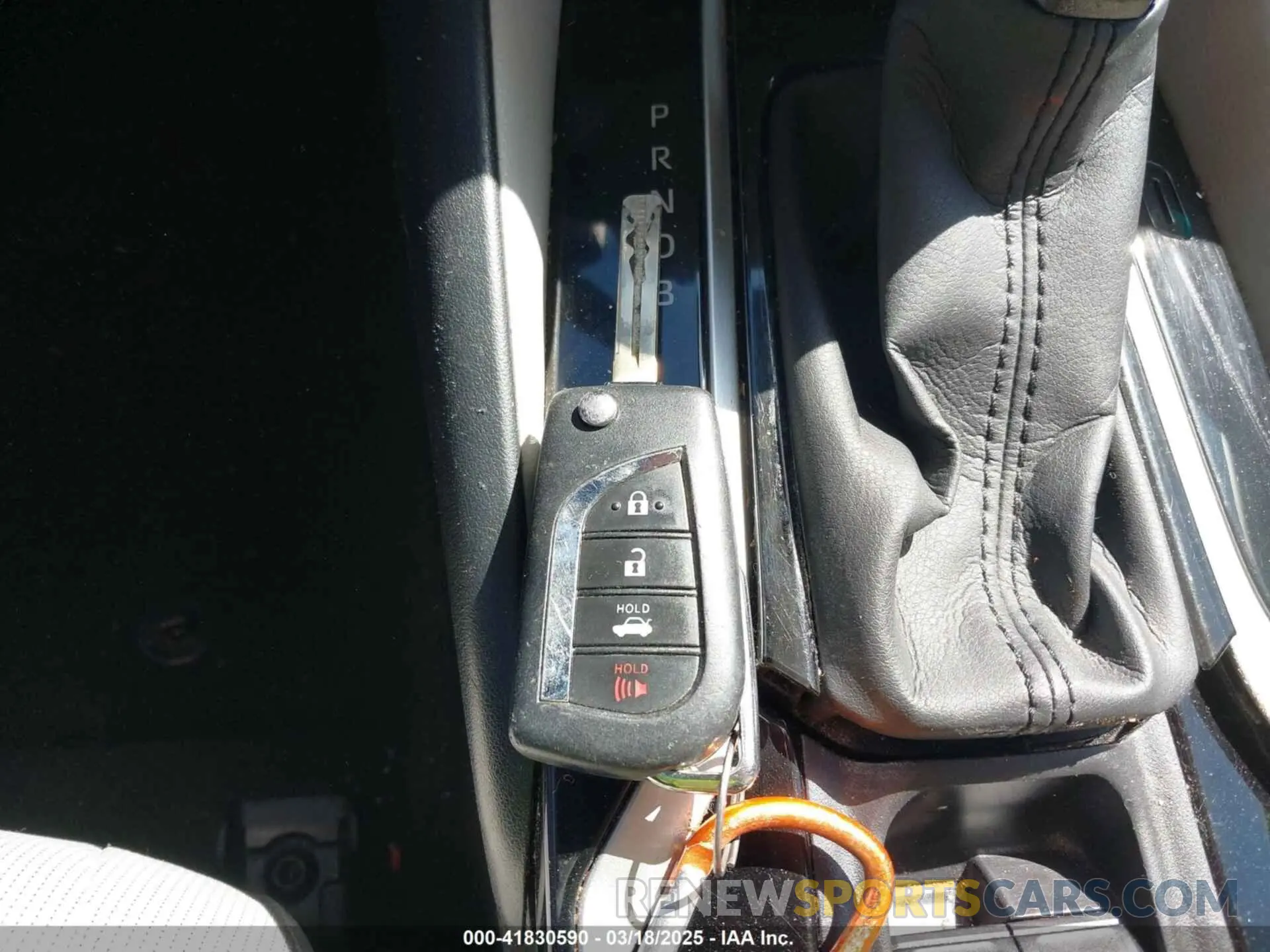 11 fotografías del automóvil dañado JTDEPRAE0LJ026015 TOYOTA COROLLA 2020