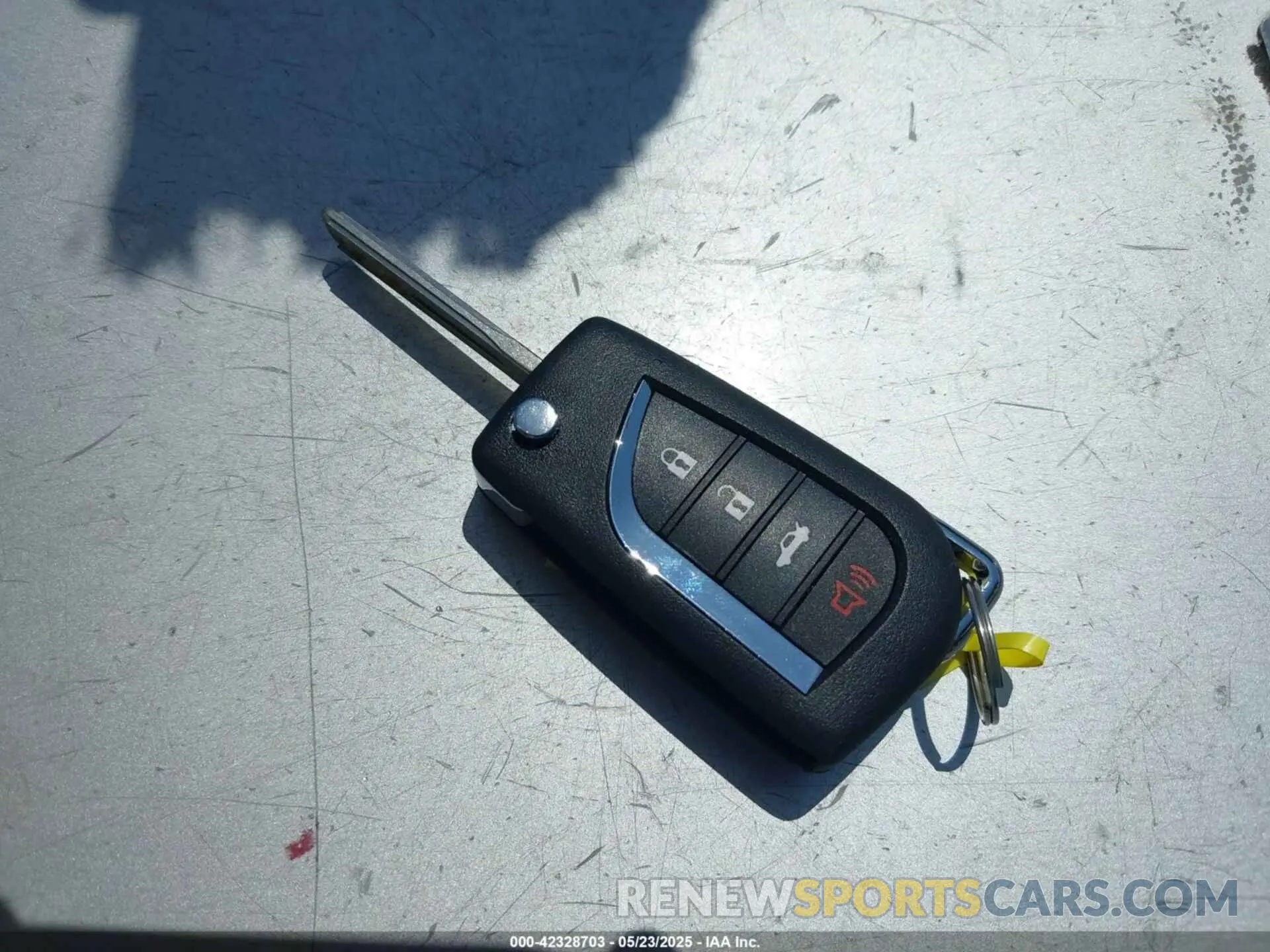 11 fotografías del automóvil dañado JTDEPRAE0LJ045664 TOYOTA COROLLA 2020