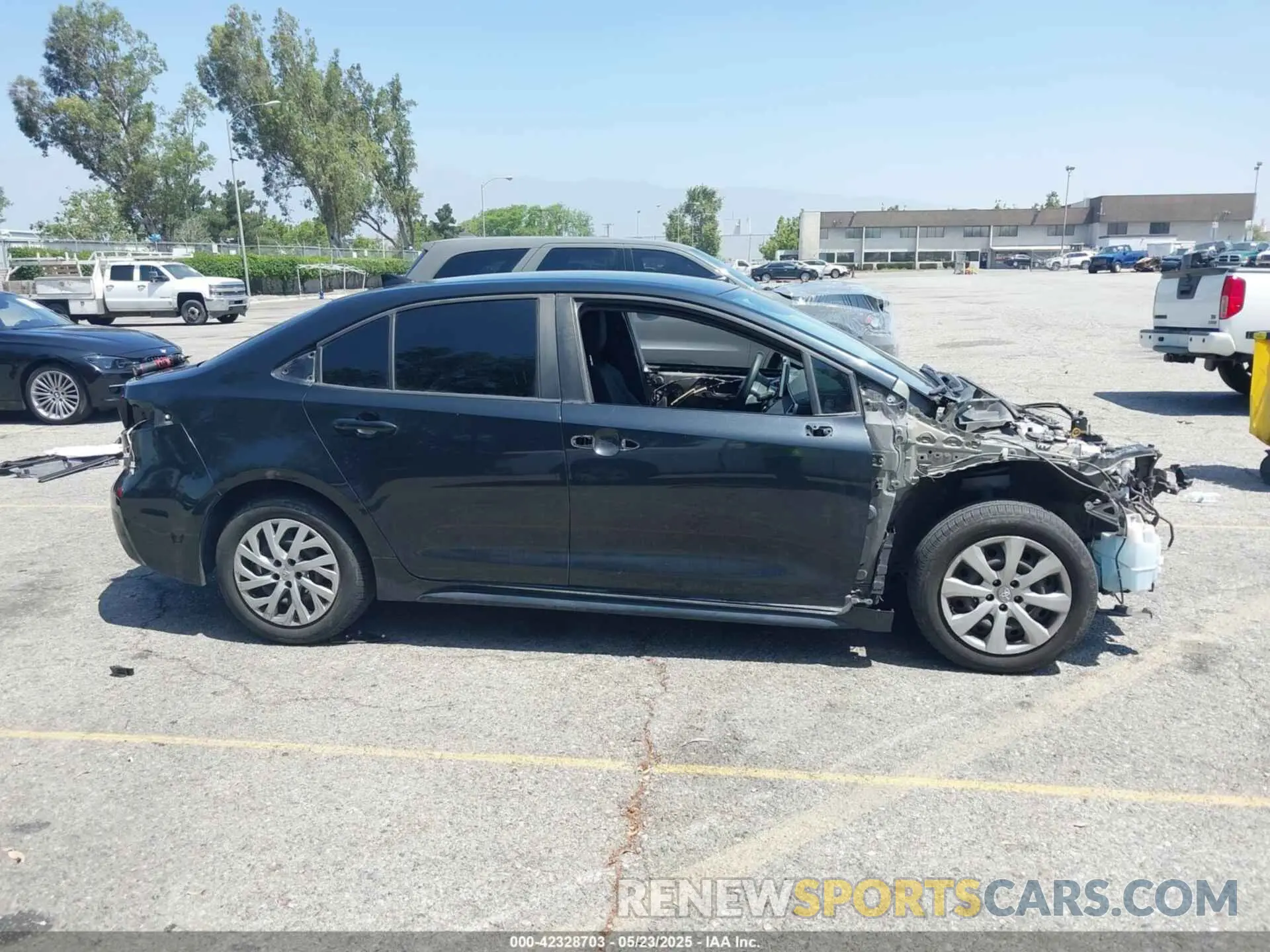 14 fotografías del automóvil dañado JTDEPRAE0LJ045664 TOYOTA COROLLA 2020