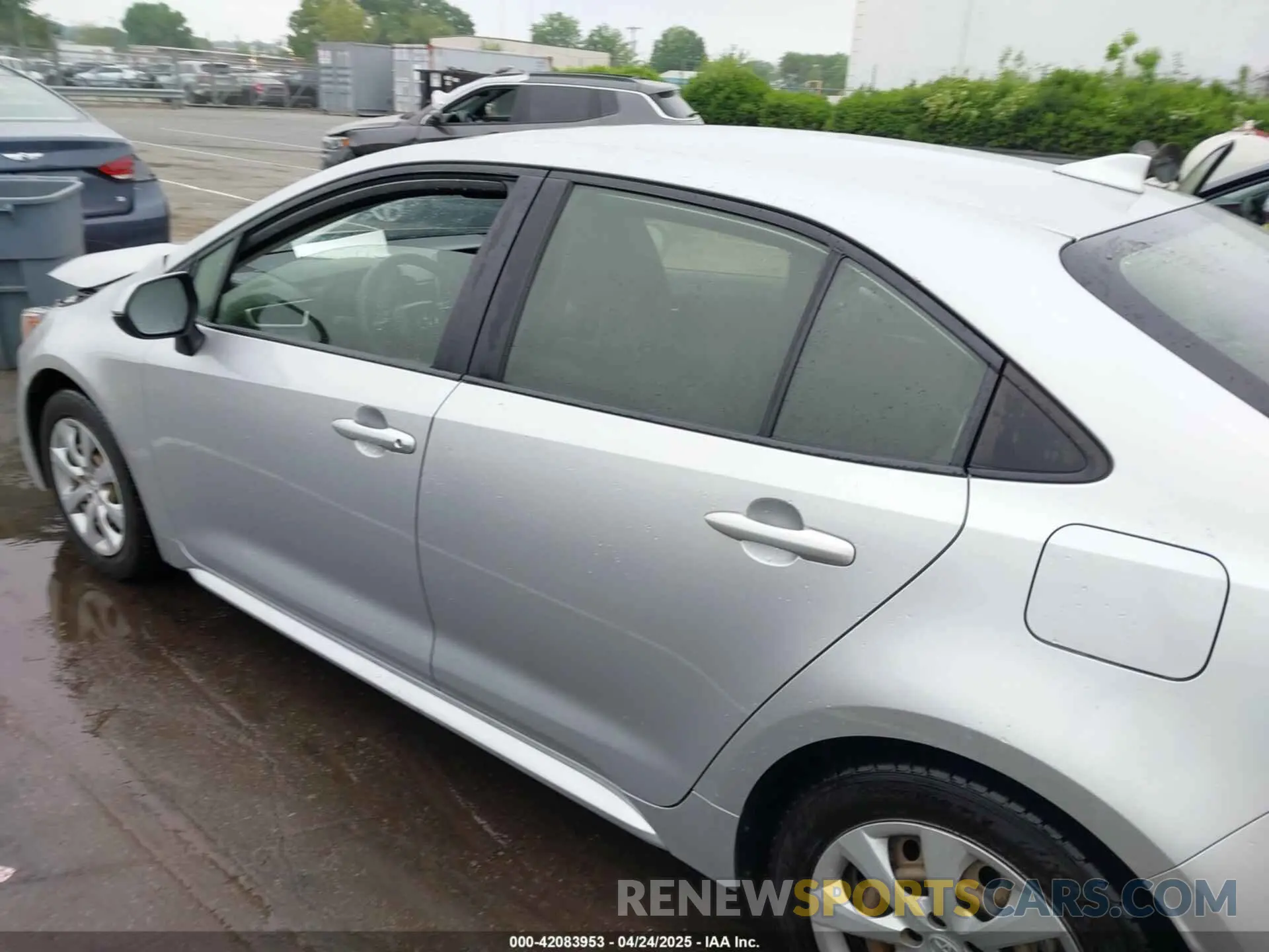 14 fotografías del automóvil dañado JTDEPRAE0LJ046684 TOYOTA COROLLA 2020