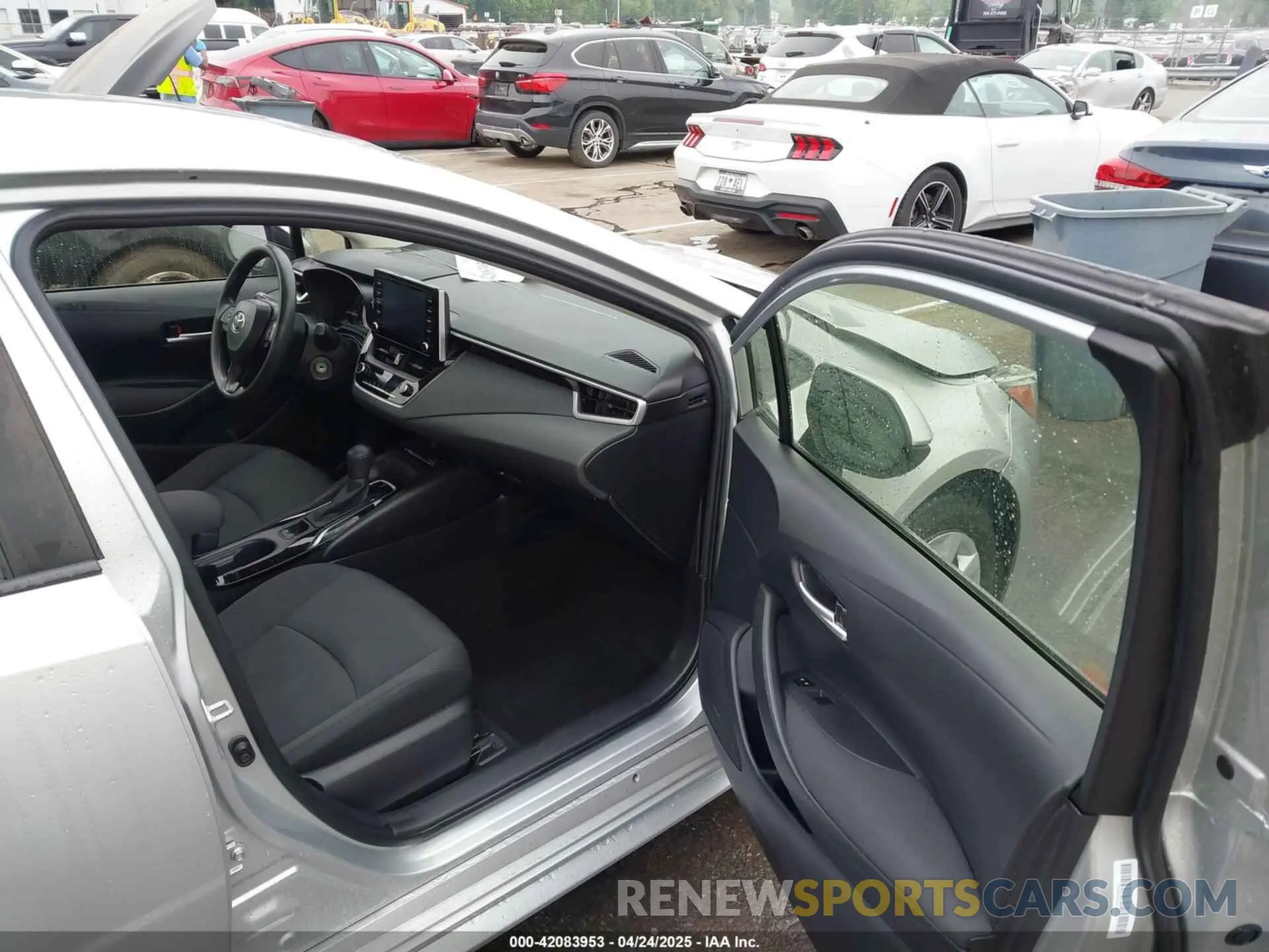 5 fotografías del automóvil dañado JTDEPRAE0LJ046684 TOYOTA COROLLA 2020