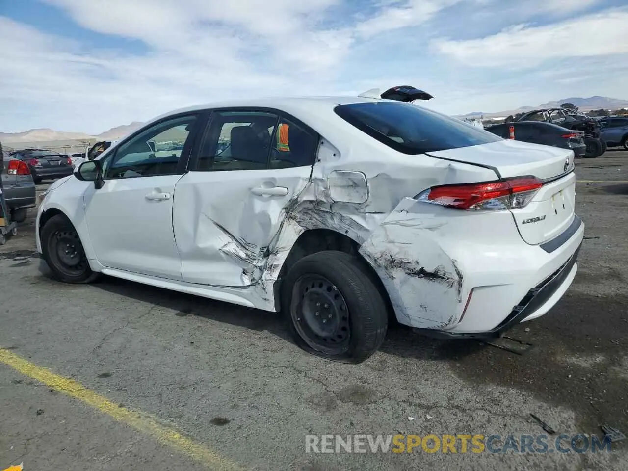 2 fotografías del automóvil dañado JTDEPRAE0LJ085128 TOYOTA COROLLA 2020