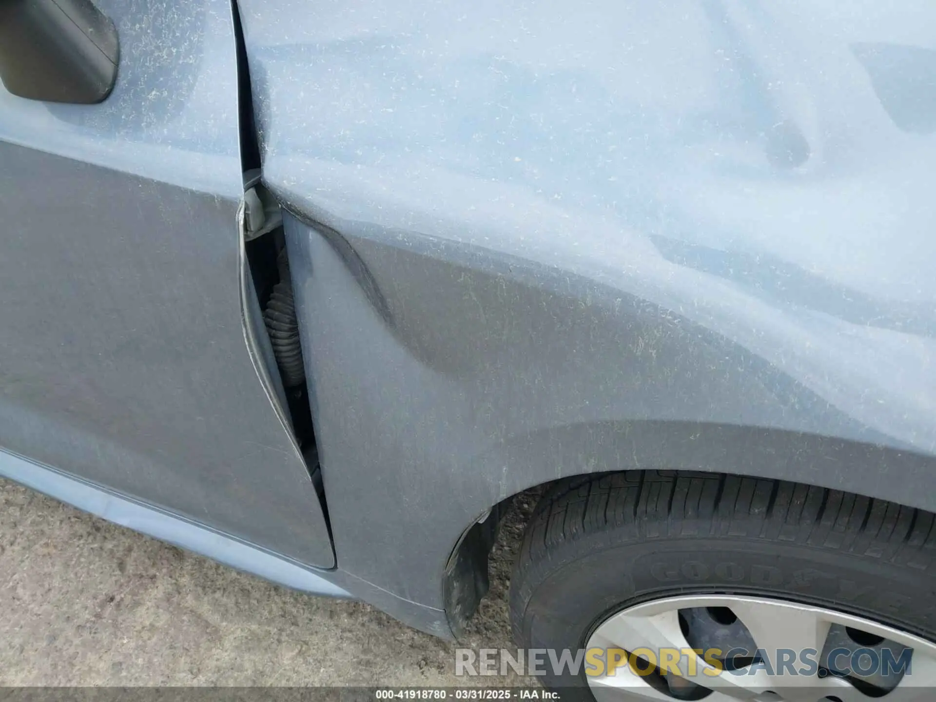 17 fotografías del automóvil dañado JTDEPRAE0LJ116796 TOYOTA COROLLA 2020