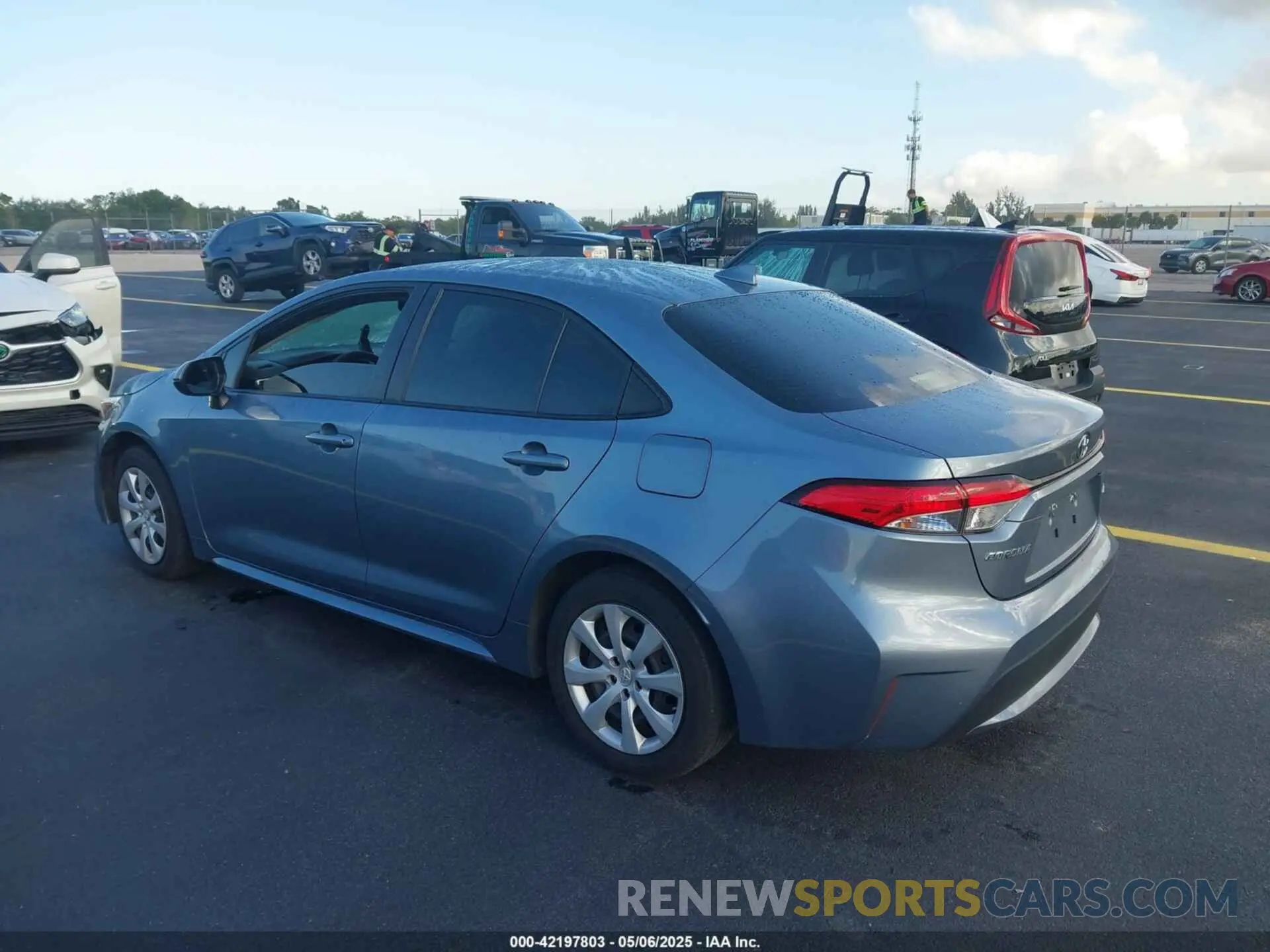 3 fotografías del automóvil dañado JTDEPRAE1LJ045897 TOYOTA COROLLA 2020