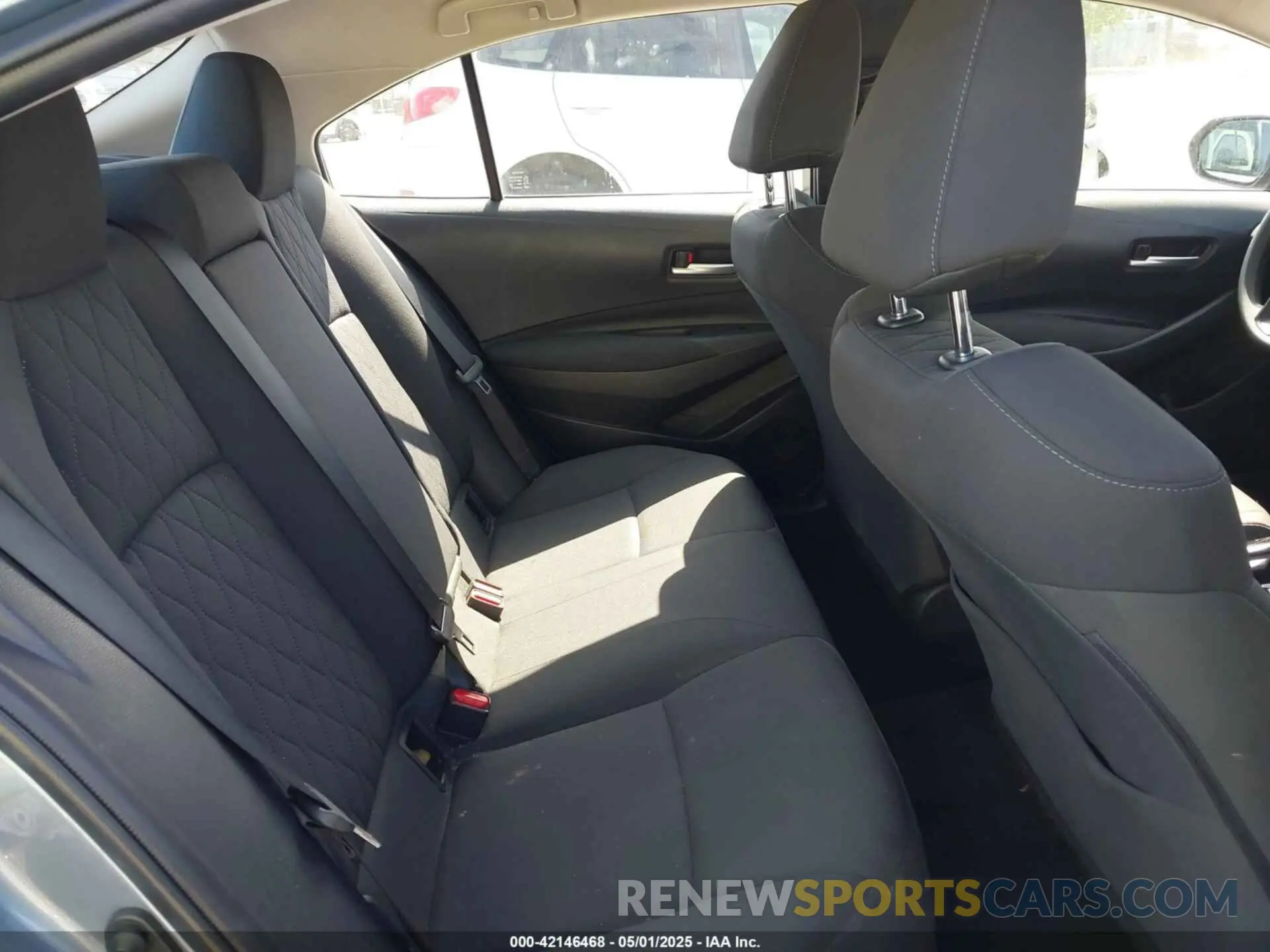 8 fotografías del automóvil dañado JTDEPRAE1LJ070511 TOYOTA COROLLA 2020