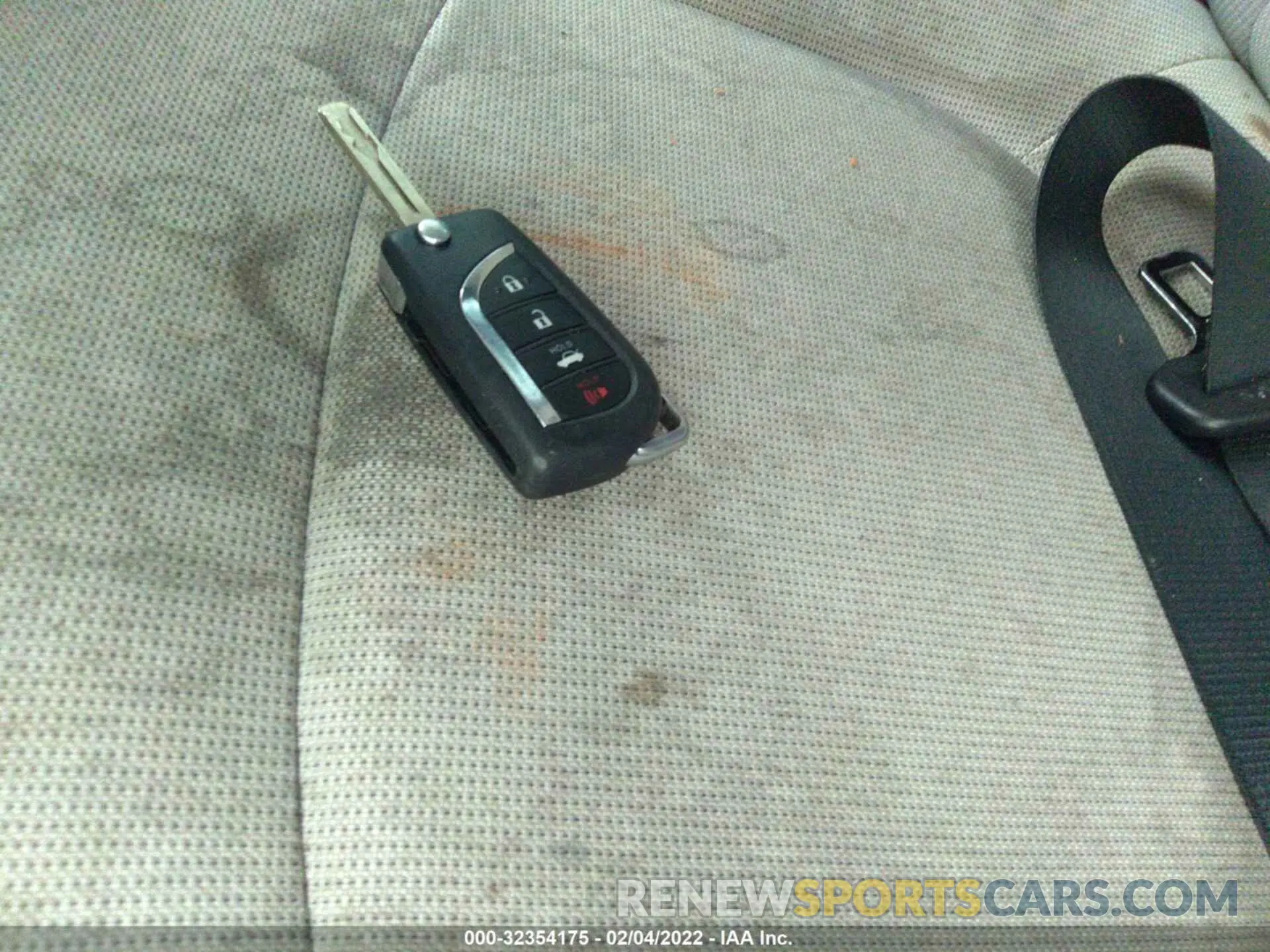 11 fotografías del automóvil dañado JTDEPRAE2LJ013301 TOYOTA COROLLA 2020