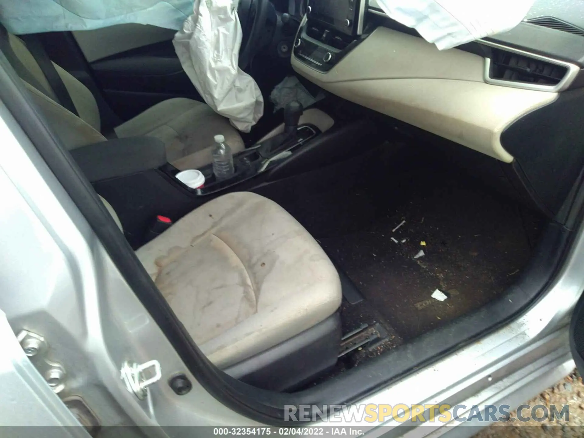 5 fotografías del automóvil dañado JTDEPRAE2LJ013301 TOYOTA COROLLA 2020