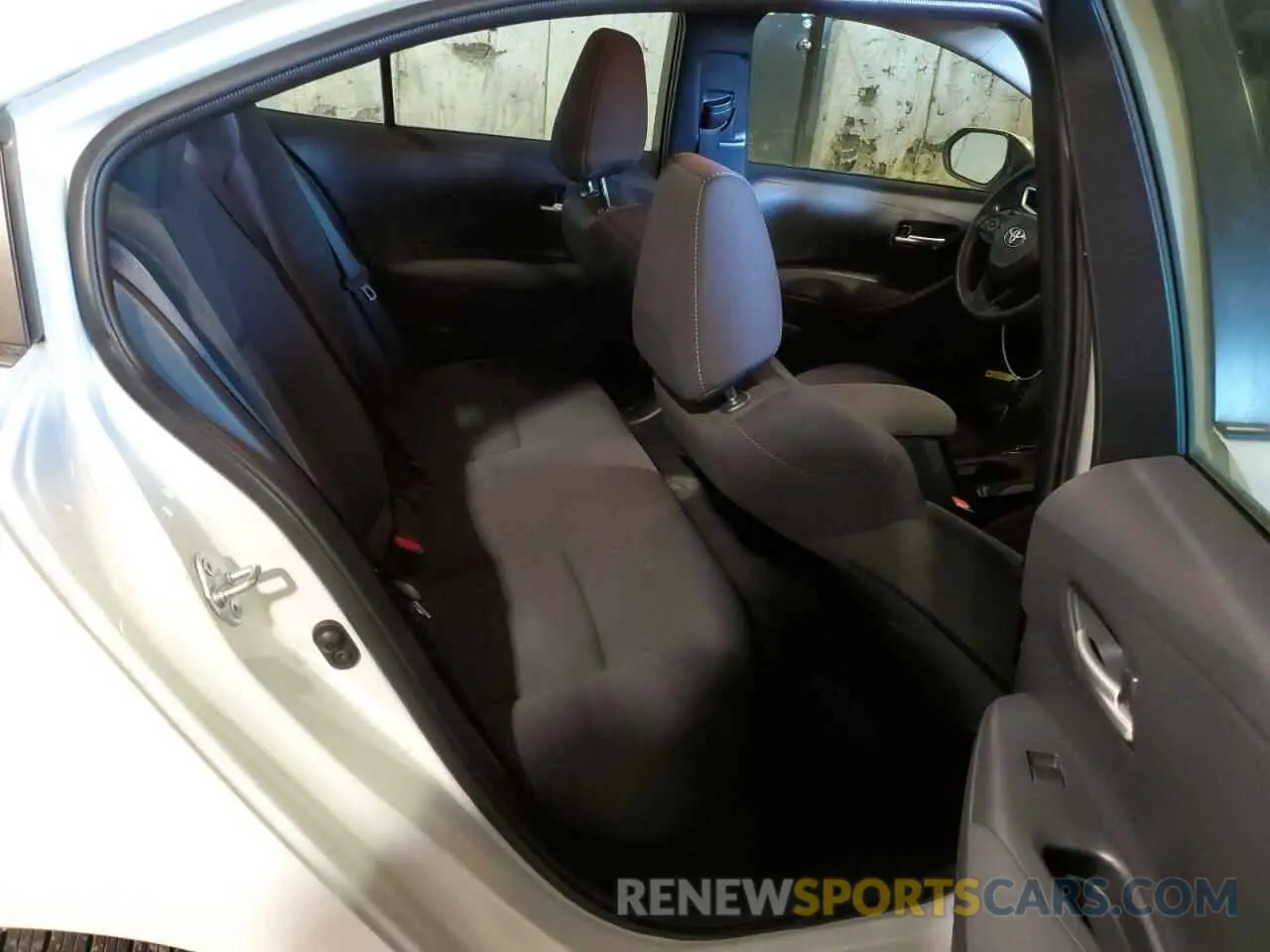 10 fotografías del automóvil dañado JTDEPRAE2LJ048632 TOYOTA COROLLA 2020