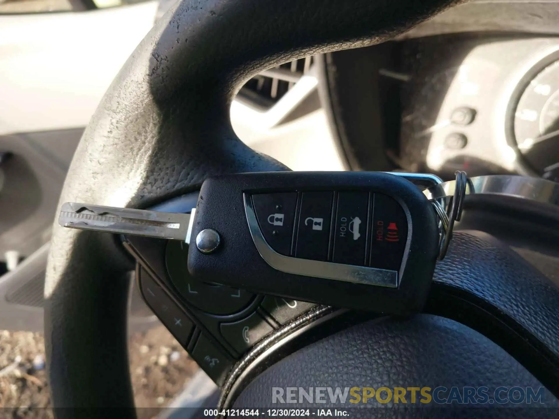 11 fotografías del automóvil dañado JTDEPRAE2LJ089889 TOYOTA COROLLA 2020