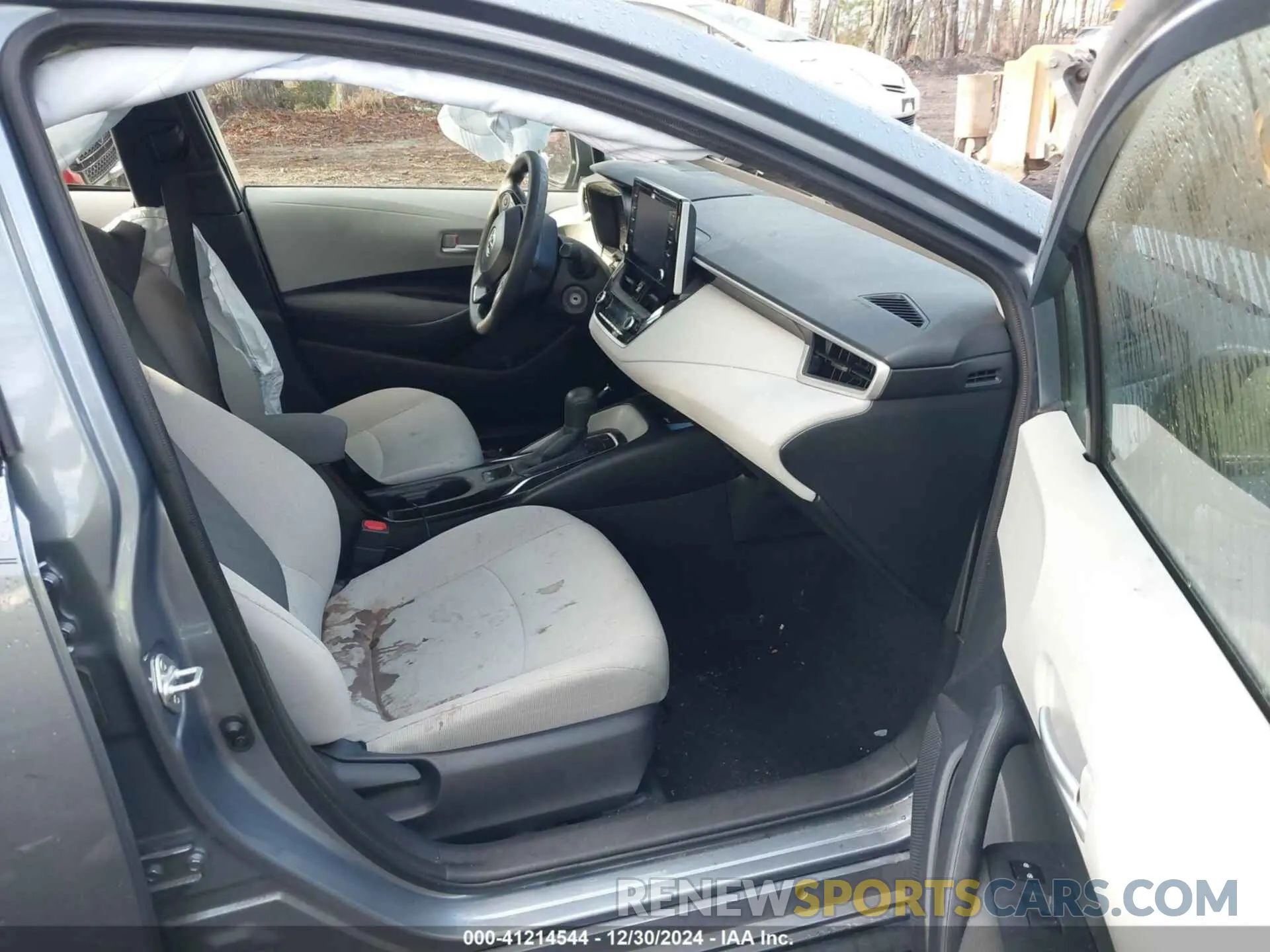 5 fotografías del automóvil dañado JTDEPRAE2LJ089889 TOYOTA COROLLA 2020
