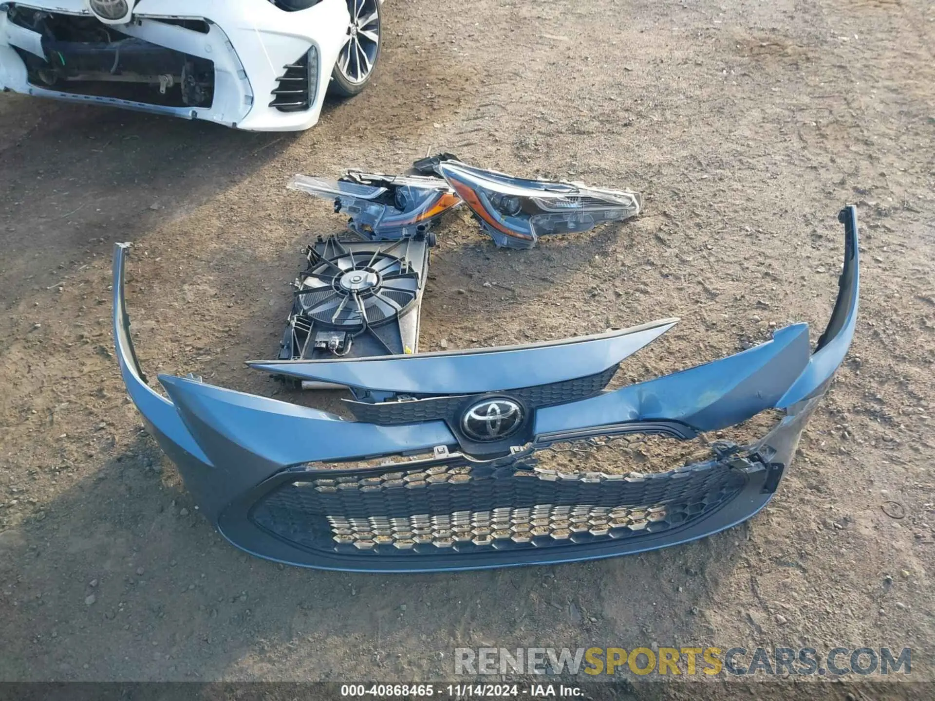 12 fotografías del automóvil dañado JTDEPRAE2LJ094834 TOYOTA COROLLA 2020