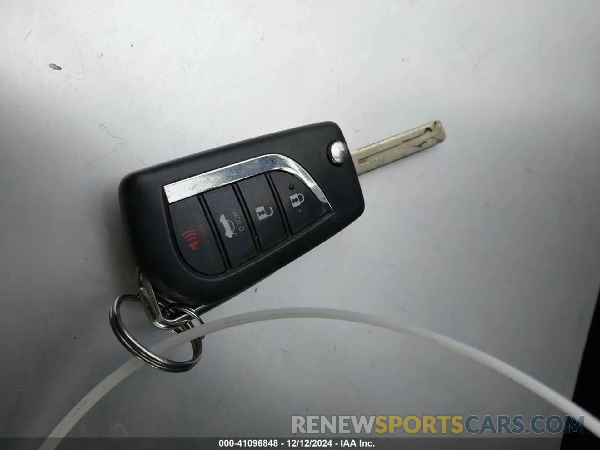 11 fotografías del automóvil dañado JTDEPRAE3LJ004428 TOYOTA COROLLA 2020
