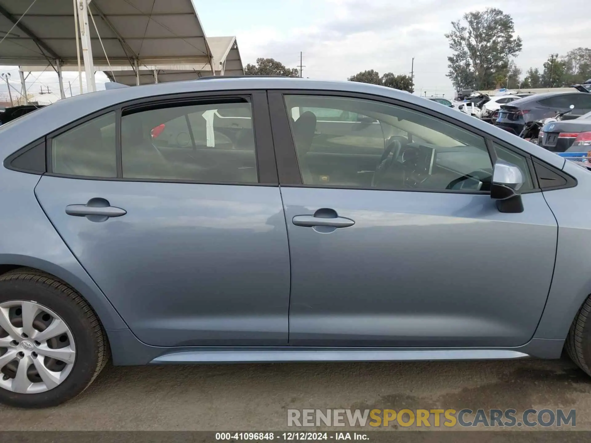 14 fotografías del automóvil dañado JTDEPRAE3LJ004428 TOYOTA COROLLA 2020