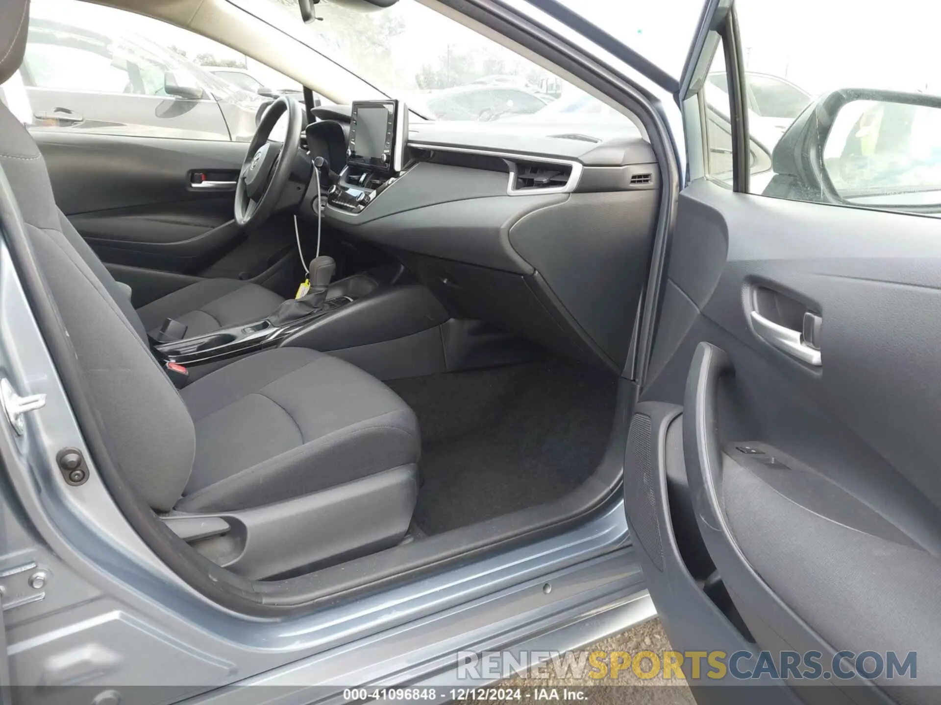 5 fotografías del automóvil dañado JTDEPRAE3LJ004428 TOYOTA COROLLA 2020