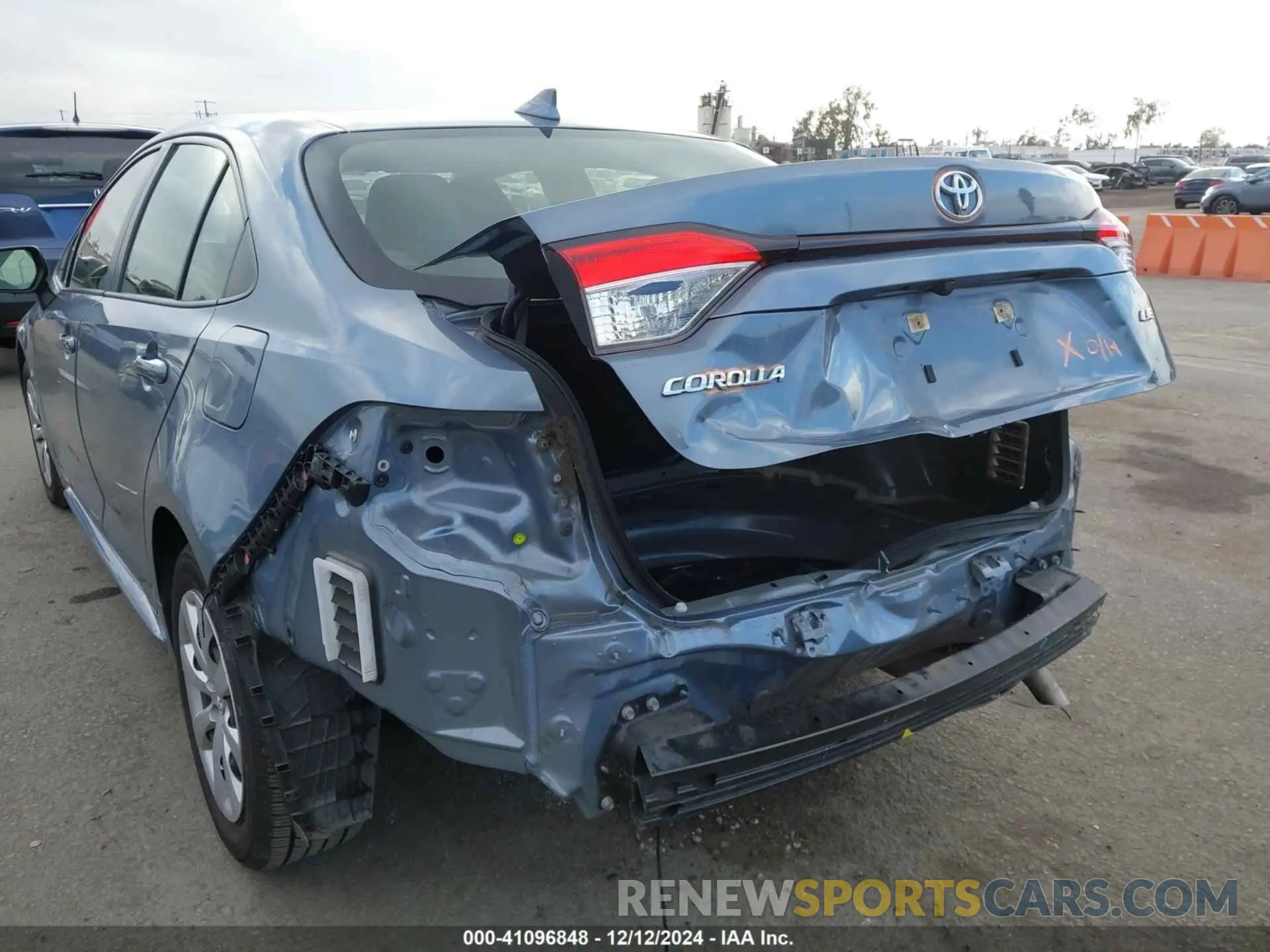 6 fotografías del automóvil dañado JTDEPRAE3LJ004428 TOYOTA COROLLA 2020