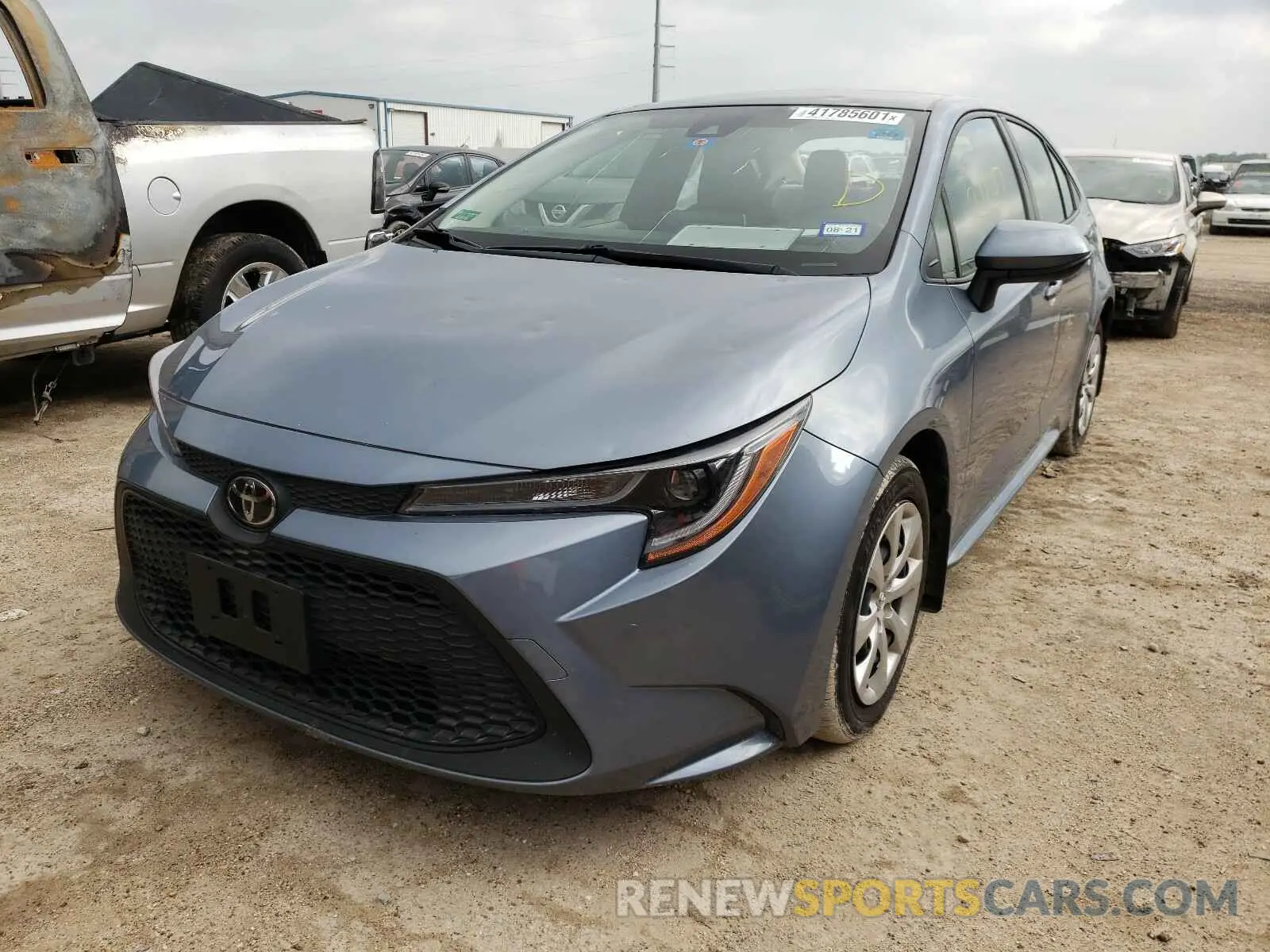 2 fotografías del automóvil dañado JTDEPRAE3LJ009015 TOYOTA COROLLA 2020