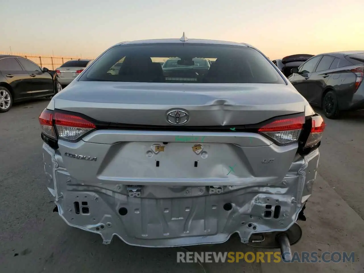 6 fotografías del automóvil dañado JTDEPRAE3LJ050678 TOYOTA COROLLA 2020