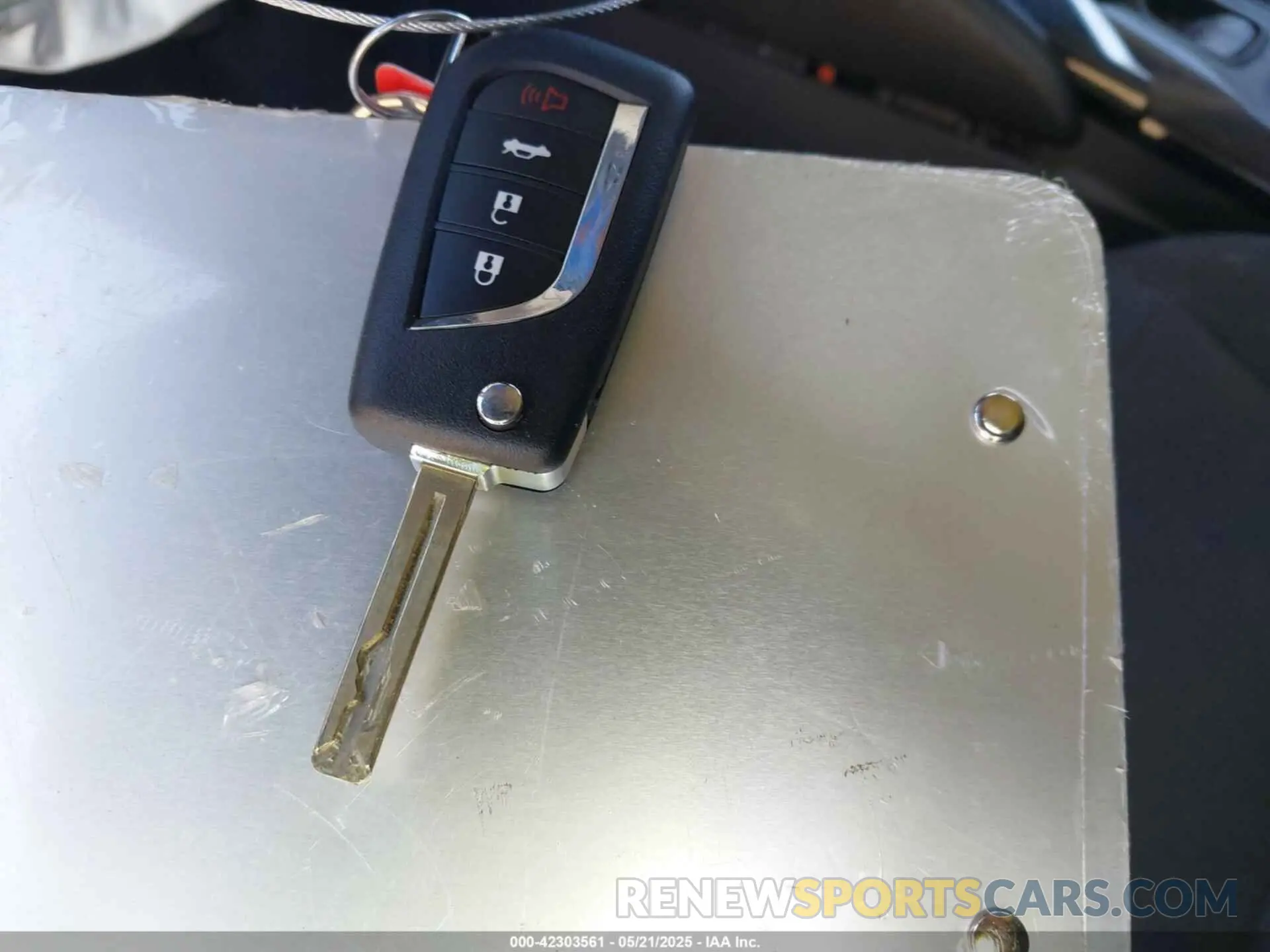 11 fotografías del automóvil dañado JTDEPRAE3LJ066962 TOYOTA COROLLA 2020