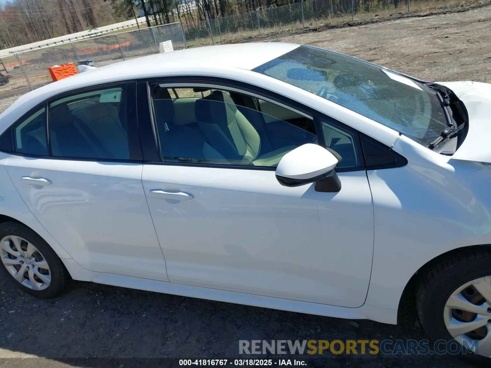 14 fotografías del automóvil dañado JTDEPRAE3LJ069683 TOYOTA COROLLA 2020