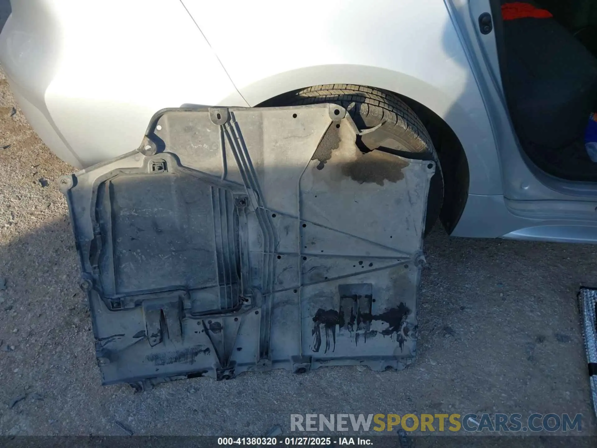 12 fotografías del automóvil dañado JTDEPRAE3LJ089383 TOYOTA COROLLA 2020