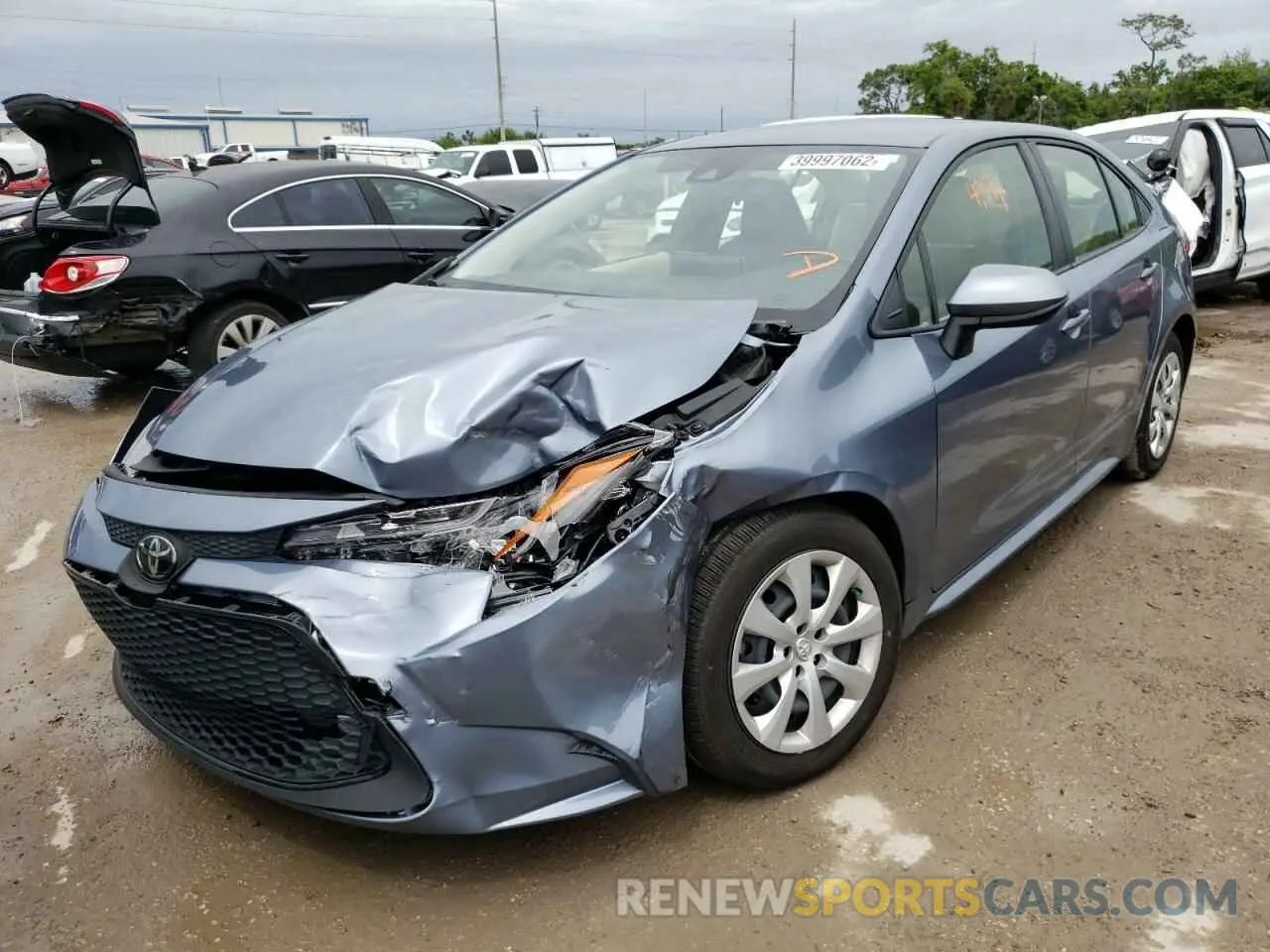 2 fotografías del automóvil dañado JTDEPRAE4LJ021626 TOYOTA COROLLA 2020