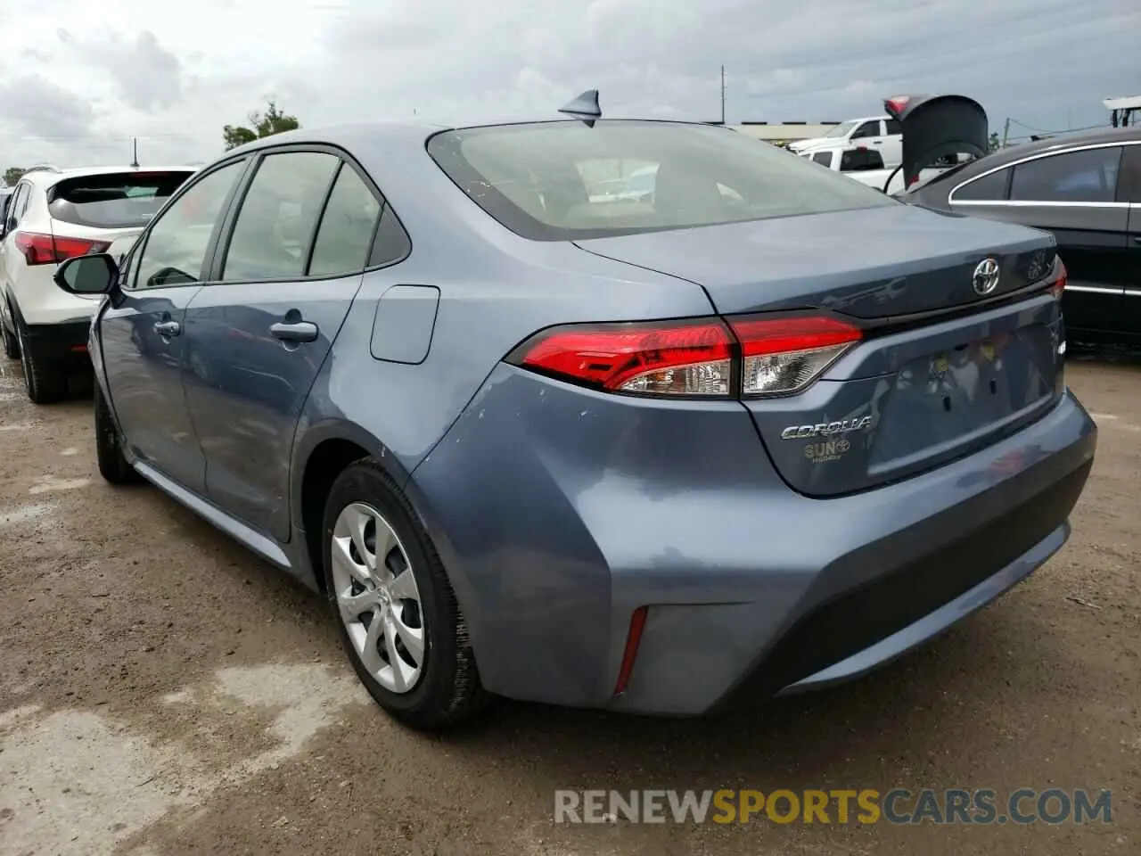 3 fotografías del automóvil dañado JTDEPRAE4LJ021626 TOYOTA COROLLA 2020