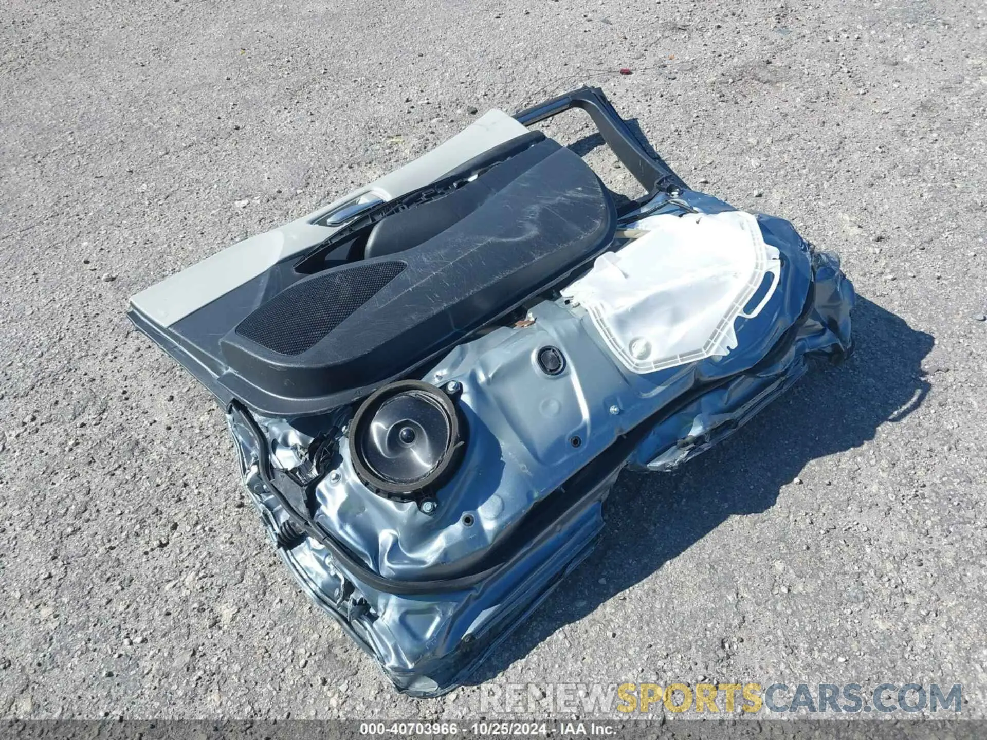 12 fotografías del automóvil dañado JTDEPRAE4LJ026373 TOYOTA COROLLA 2020