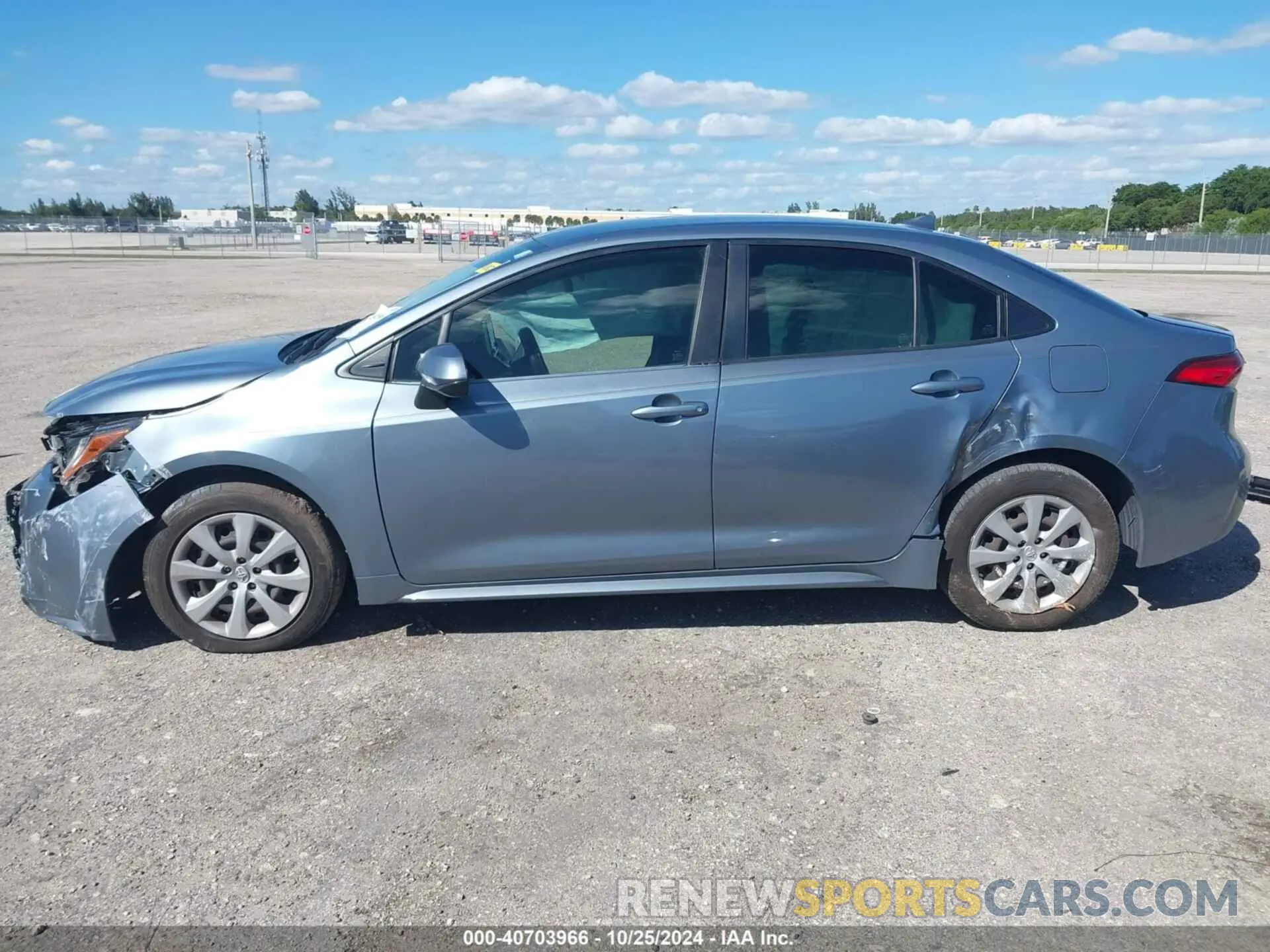 15 fotografías del automóvil dañado JTDEPRAE4LJ026373 TOYOTA COROLLA 2020