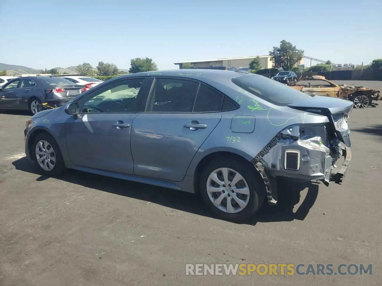 2 fotografías del automóvil dañado JTDEPRAE4LJ038653 TOYOTA COROLLA 2020
