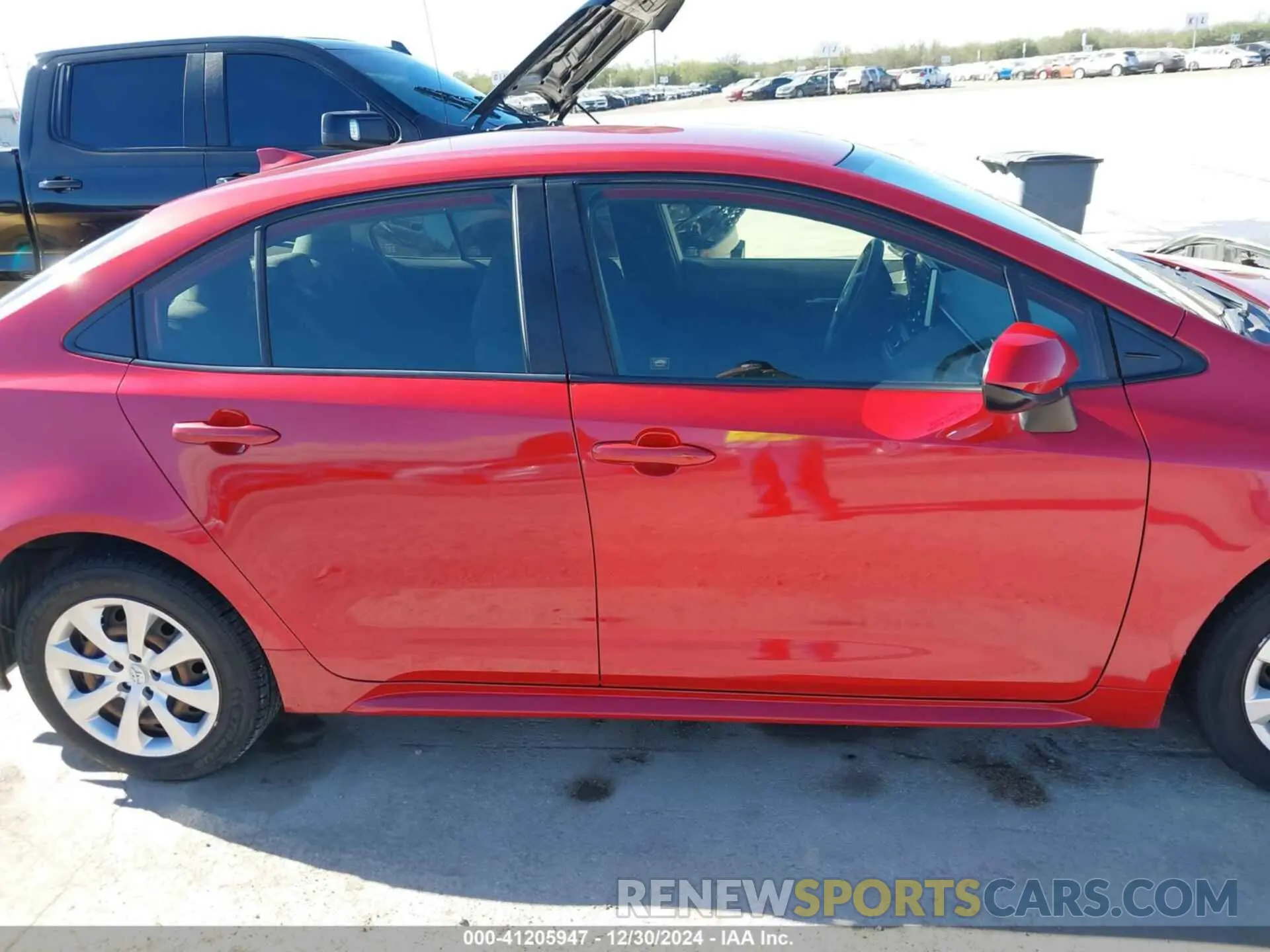 14 fotografías del automóvil dañado JTDEPRAE4LJ042993 TOYOTA COROLLA 2020