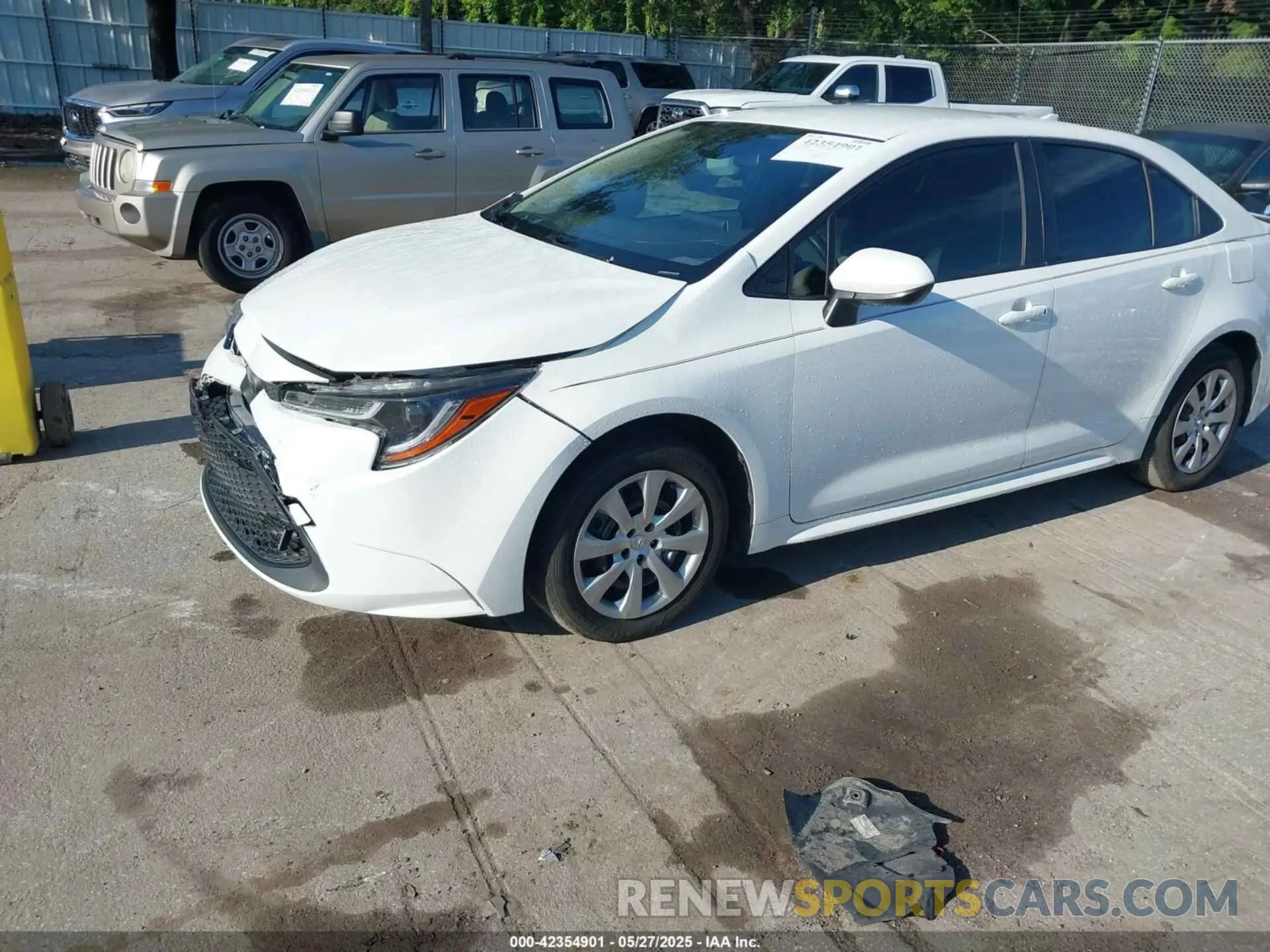2 fotografías del automóvil dañado JTDEPRAE4LJ070602 TOYOTA COROLLA 2020