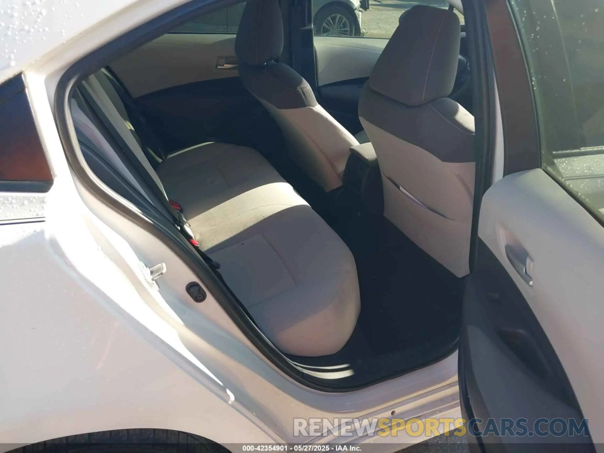 8 fotografías del automóvil dañado JTDEPRAE4LJ070602 TOYOTA COROLLA 2020