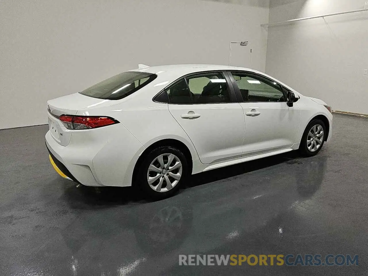 3 fotografías del automóvil dañado JTDEPRAE4LJ079719 TOYOTA COROLLA 2020